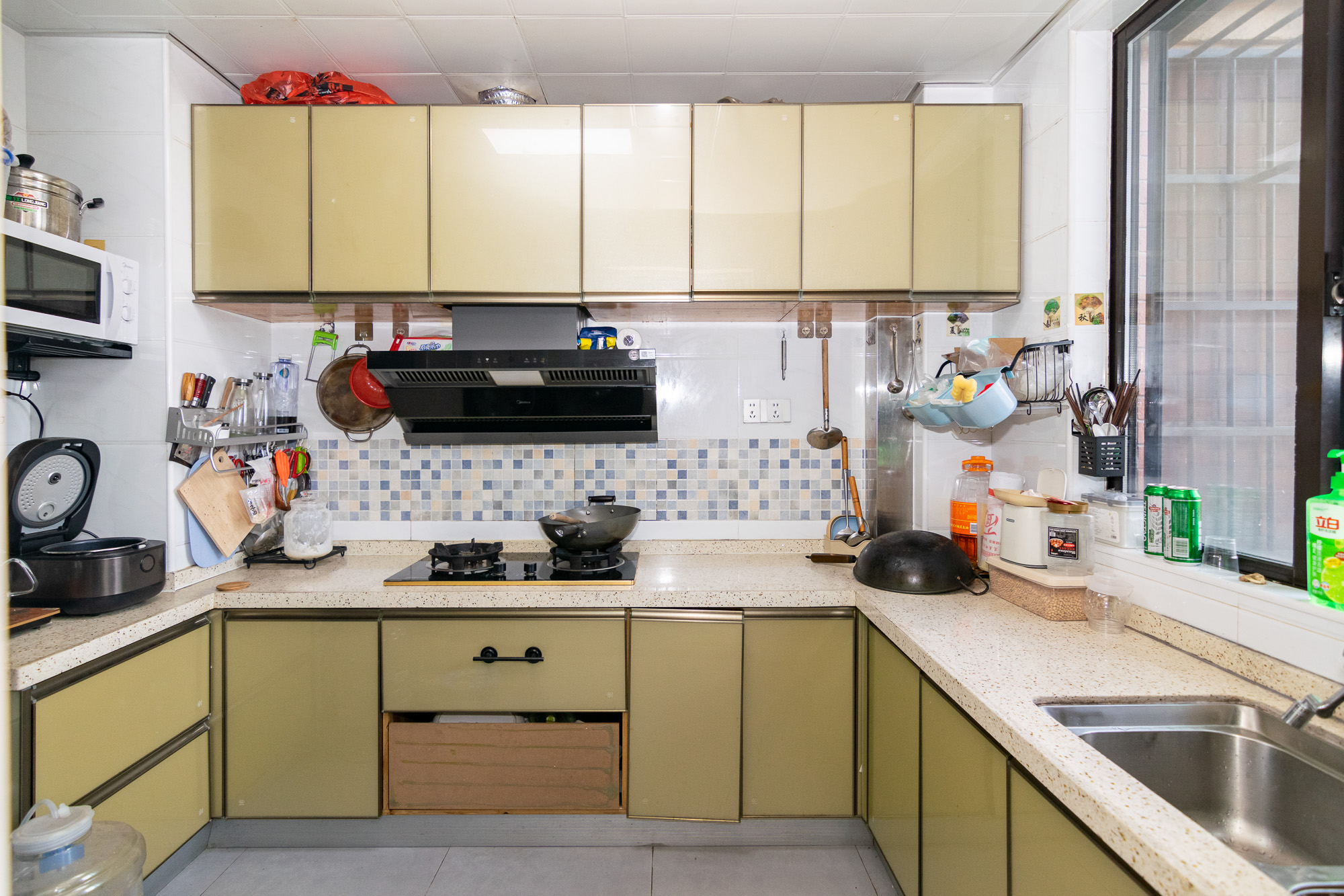 新城国际花都 3室2厅2卫 91.9万 新城国际花都 3室2厅2卫 91.9万厨房