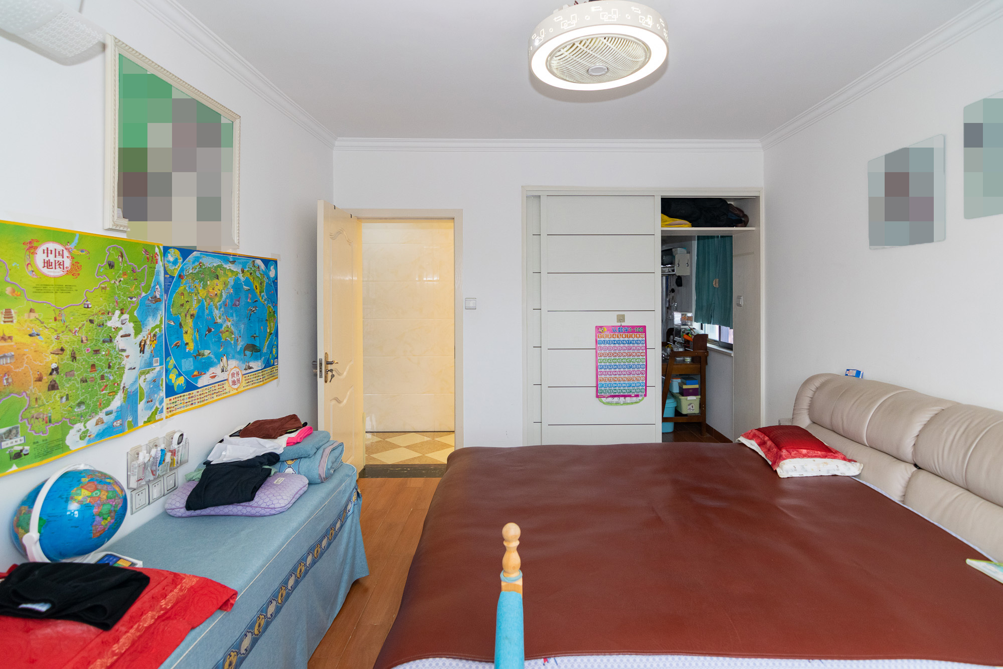 新城国际花都 3室2厅2卫 91.9万 新城国际花都 3室2厅2卫 91.9万卧室