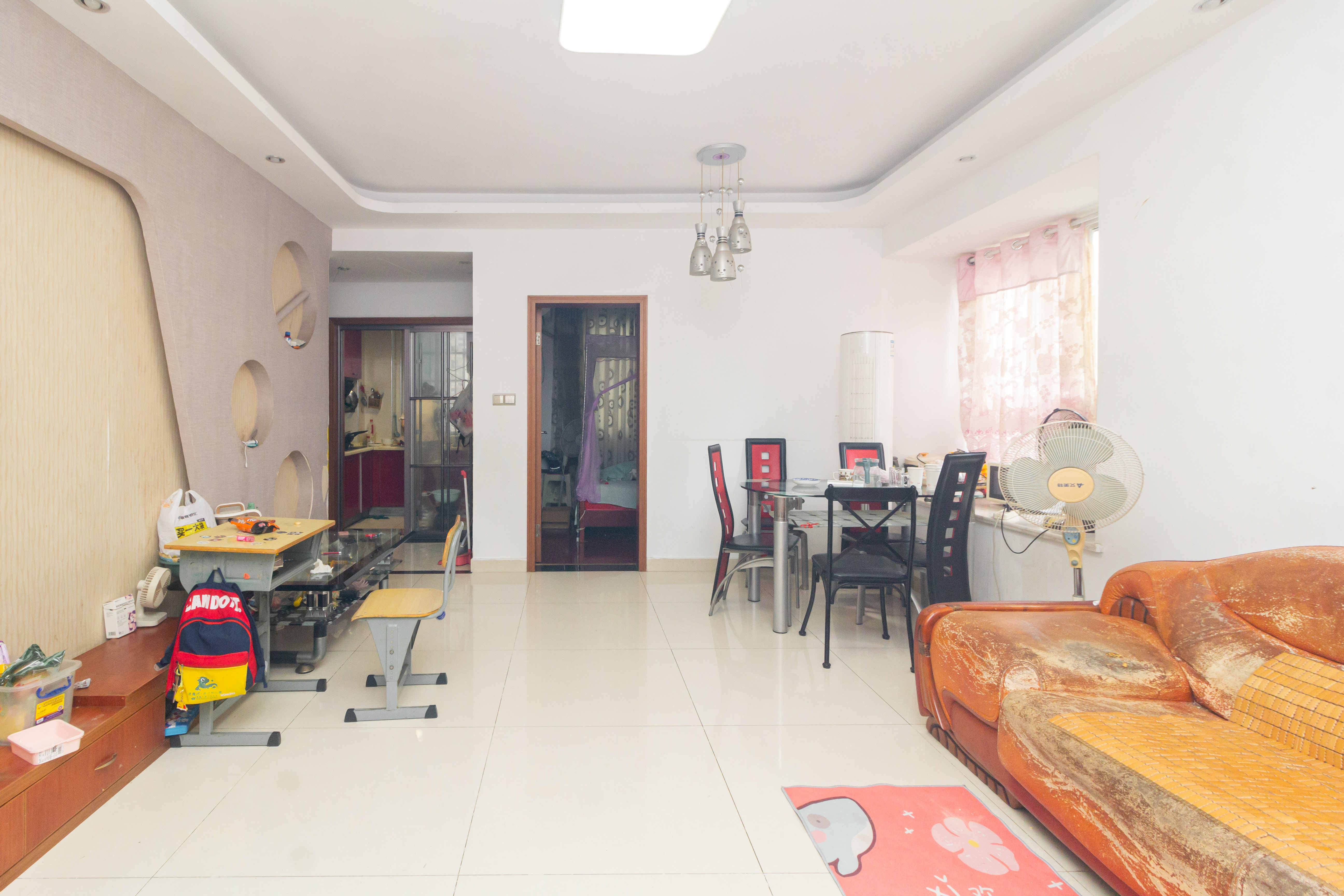 明天一城 3室2厅1卫 45.8万 明天一城 3室2厅1卫 45.8万客厅