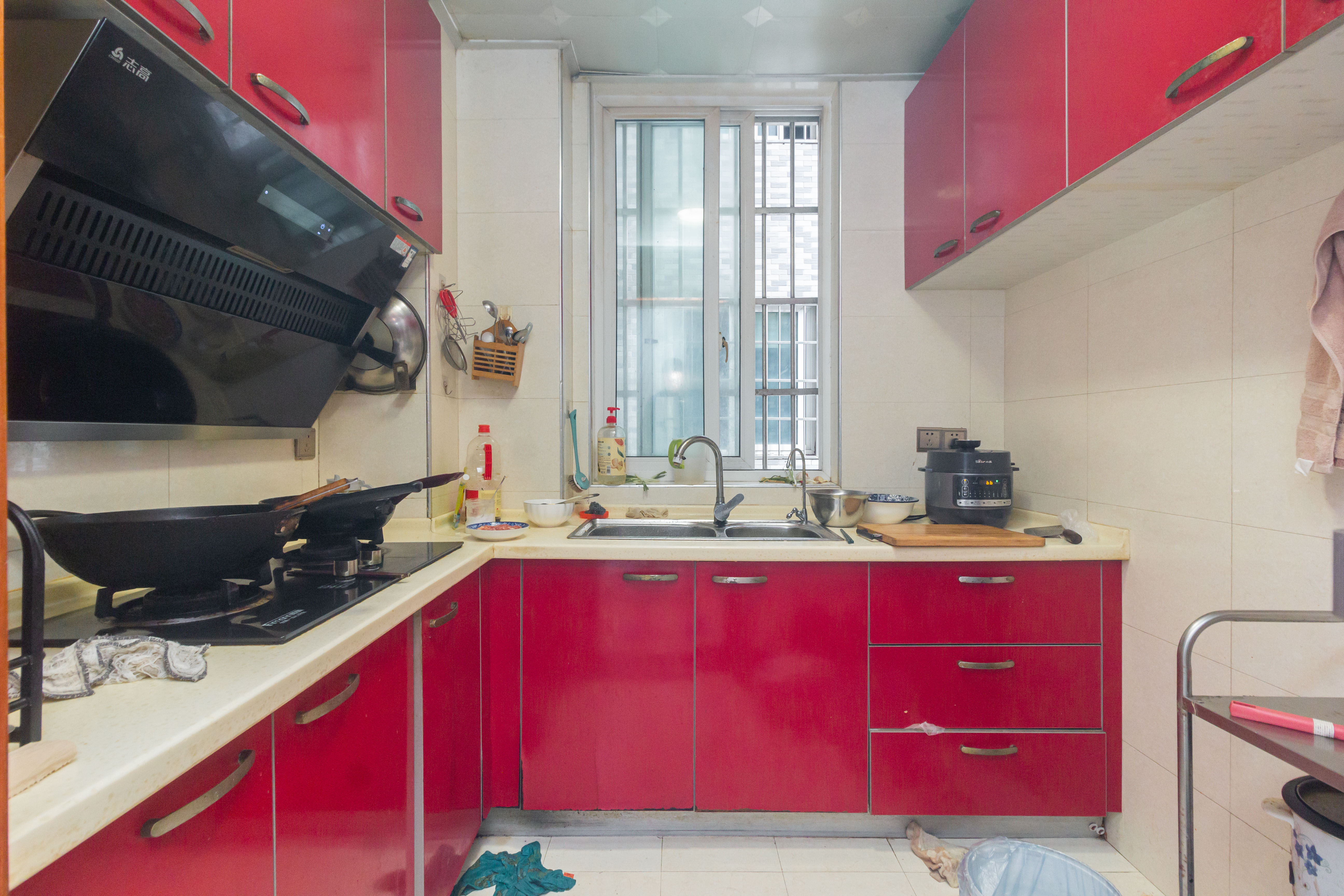 明天一城  3室2厅1卫    45.8万厨房