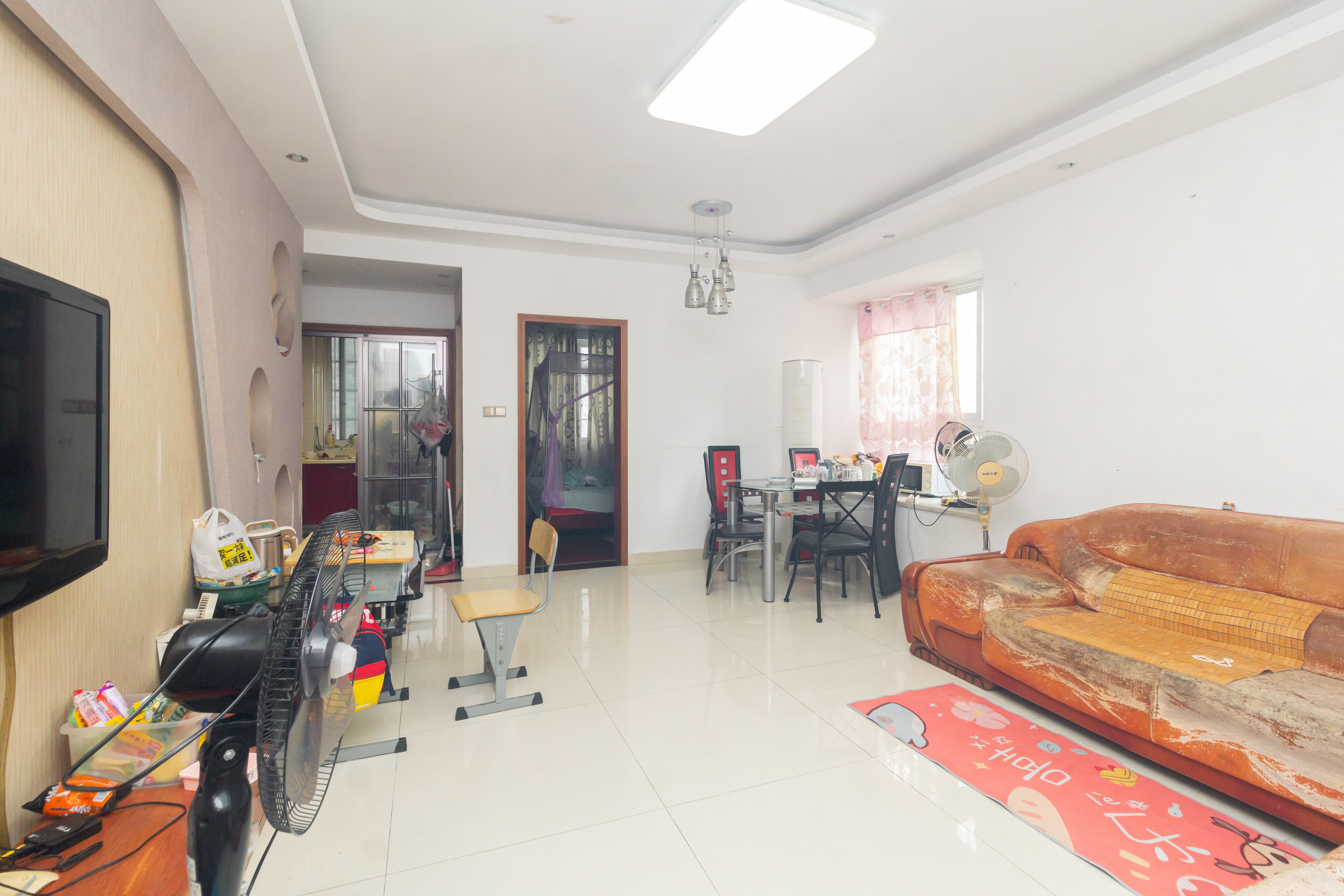 明天一城  3室2厅1卫    45.8万客厅