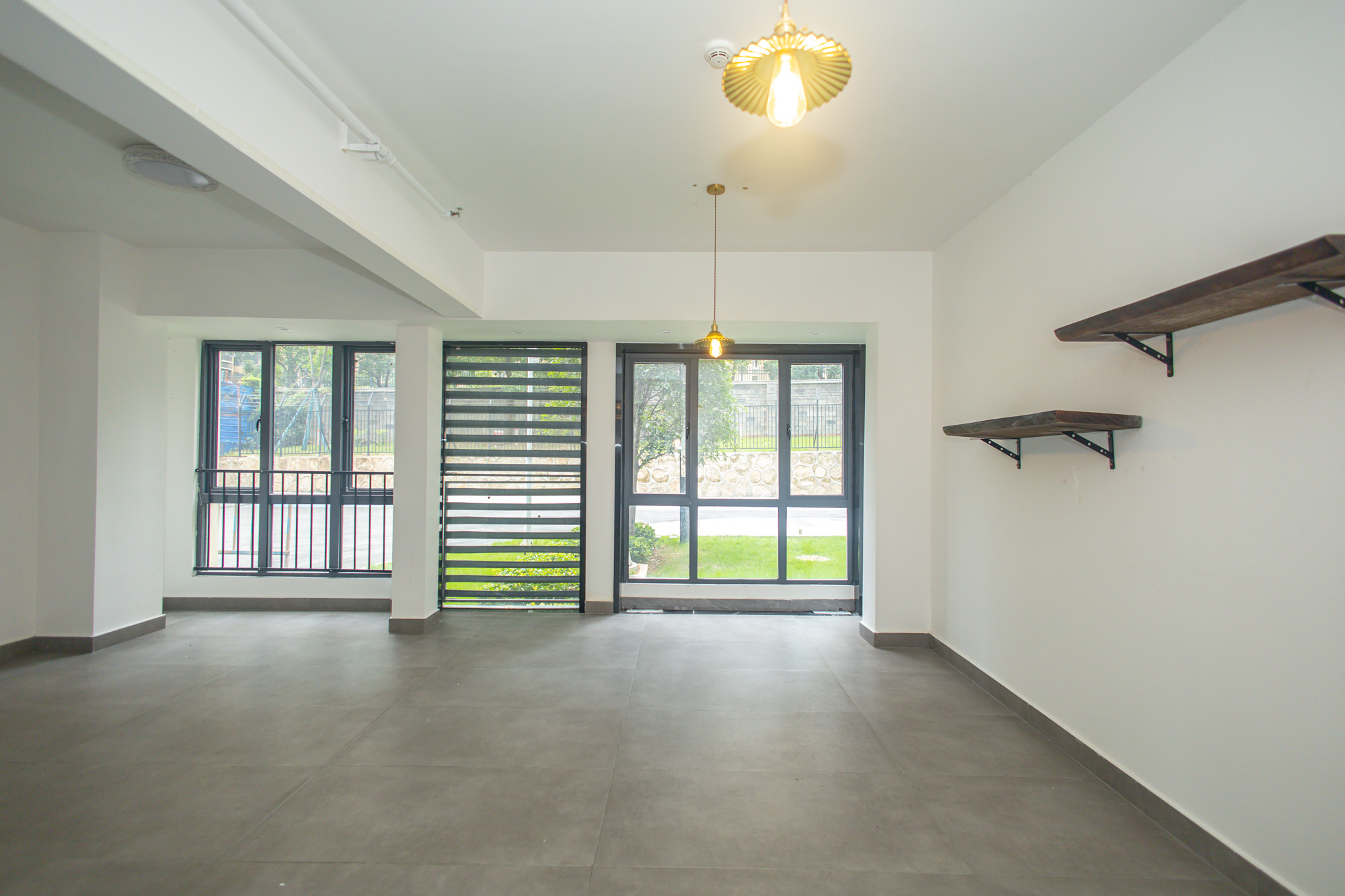 新长海漓湘悦  1室1厅1卫    42.8万 新长海漓湘悦  1室1厅1卫    42.8万客厅