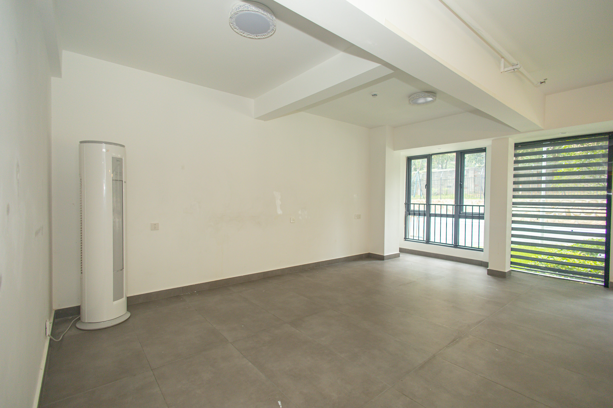 新长海漓湘悦  1室1厅1卫    42.8万 新长海漓湘悦  1室1厅1卫    42.8万卧室