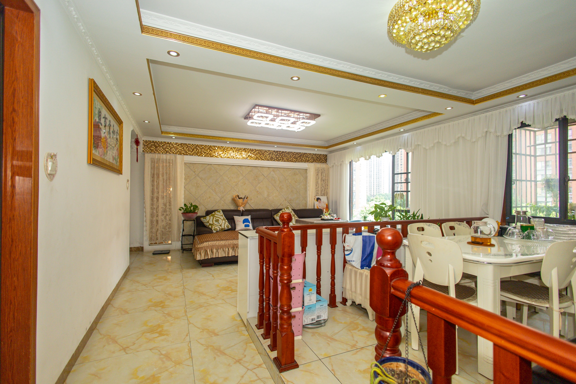 华润凤凰城二期 3室2厅2卫 85.0万 华润凤凰城二期 3室2厅2卫 85.0万客厅