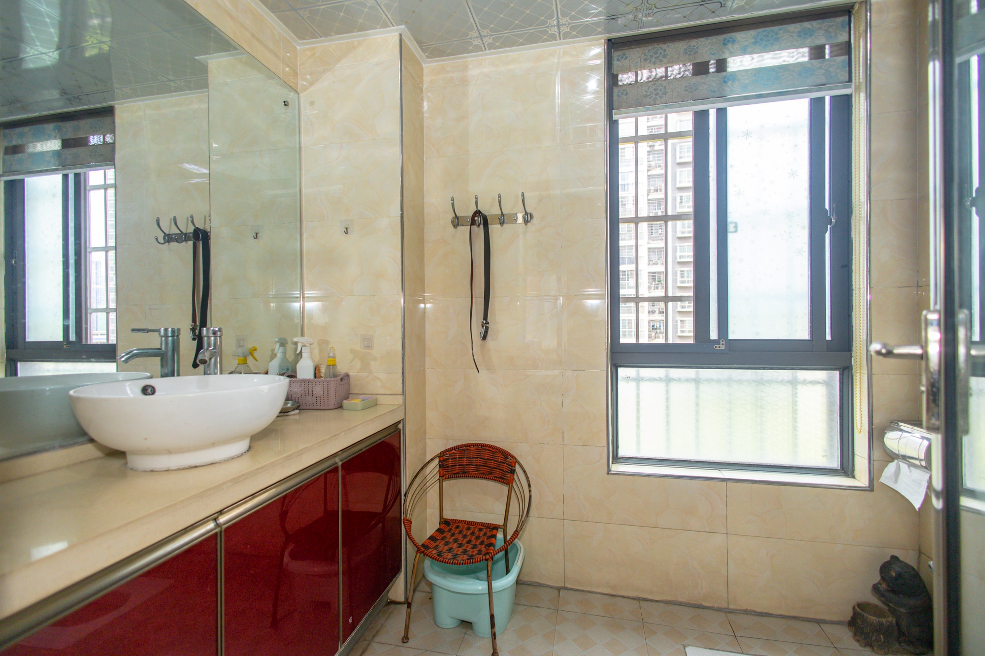 华润凤凰城二期 3室2厅2卫 85.0万 华润凤凰城二期 3室2厅2卫 85.0万卫生间