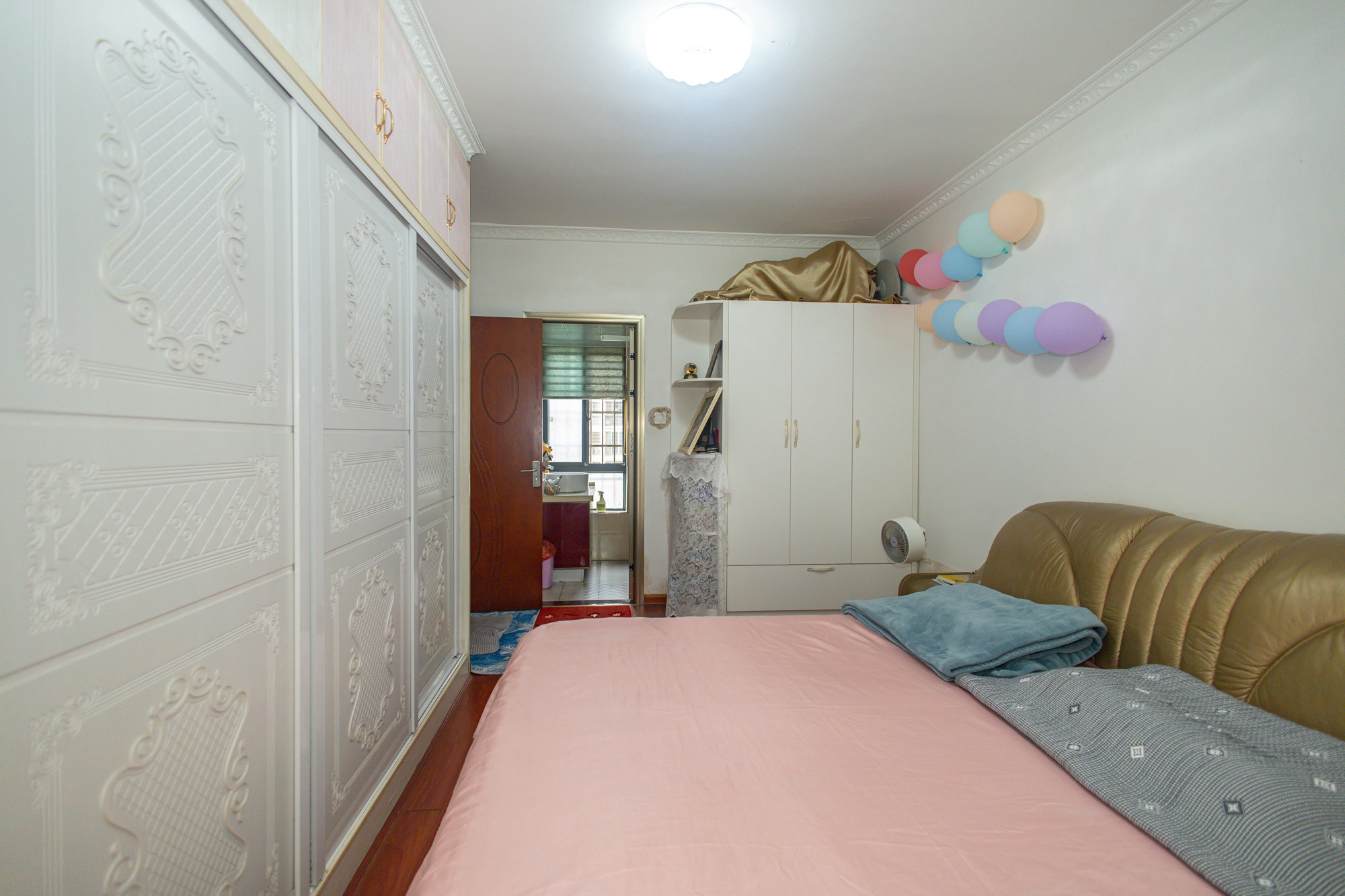 华润凤凰城二期 3室2厅2卫 85.0万 华润凤凰城二期 3室2厅2卫 85.0万卧室