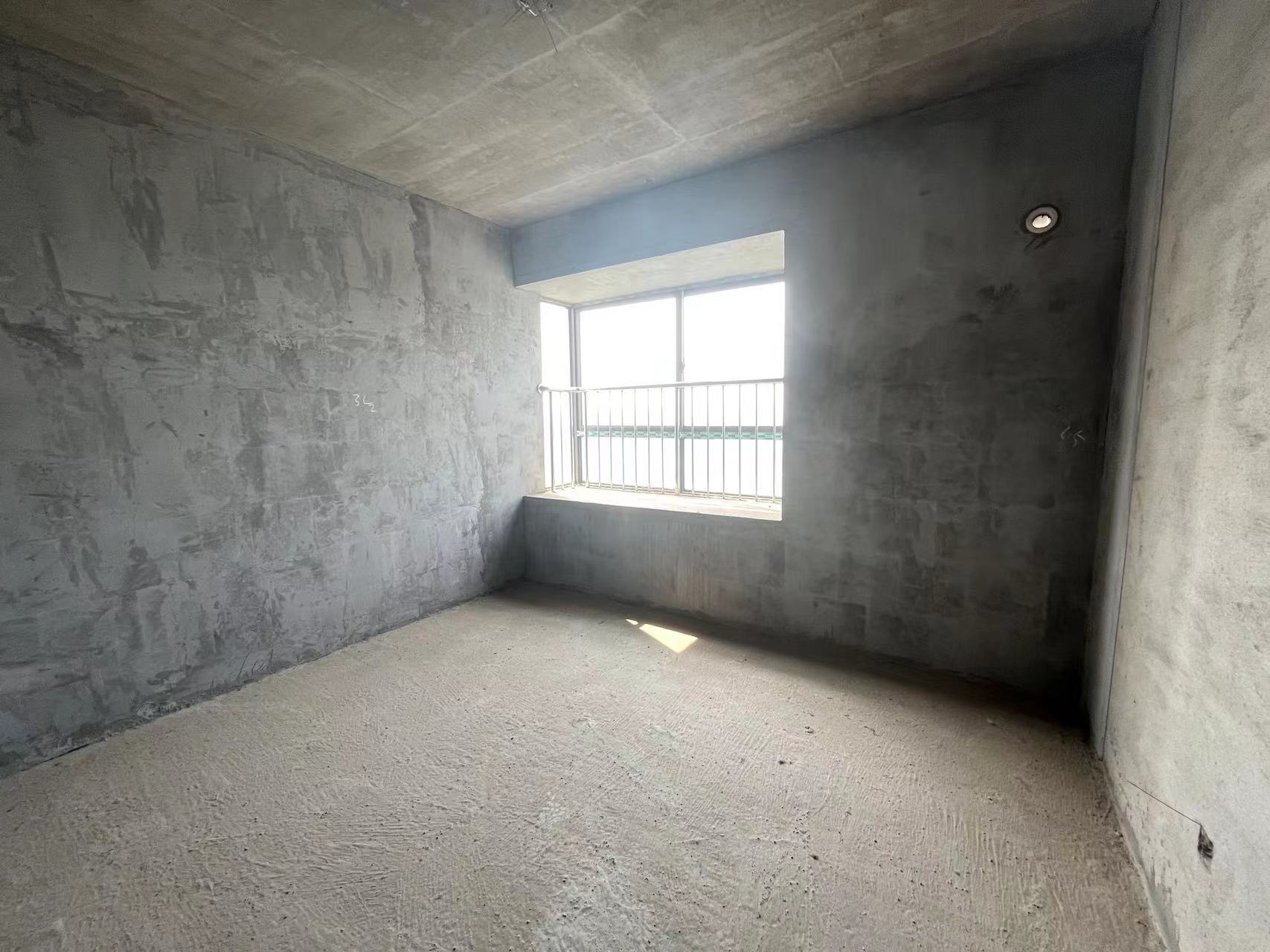 时代新城(翰林府) 3室2厅1卫 28.0万 时代新城(翰林府) 3室2厅1卫 28.0万室内图