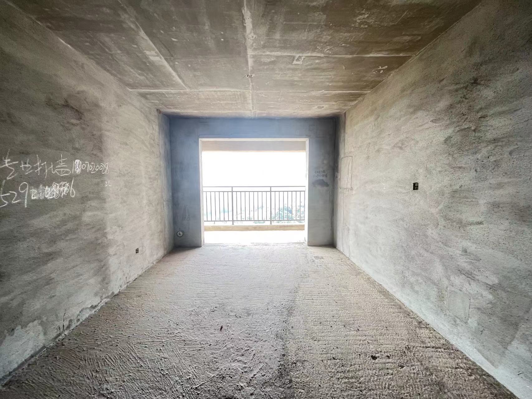 时代新城(翰林府) 3室2厅1卫 28.0万 时代新城(翰林府) 3室2厅1卫 28.0万室内图