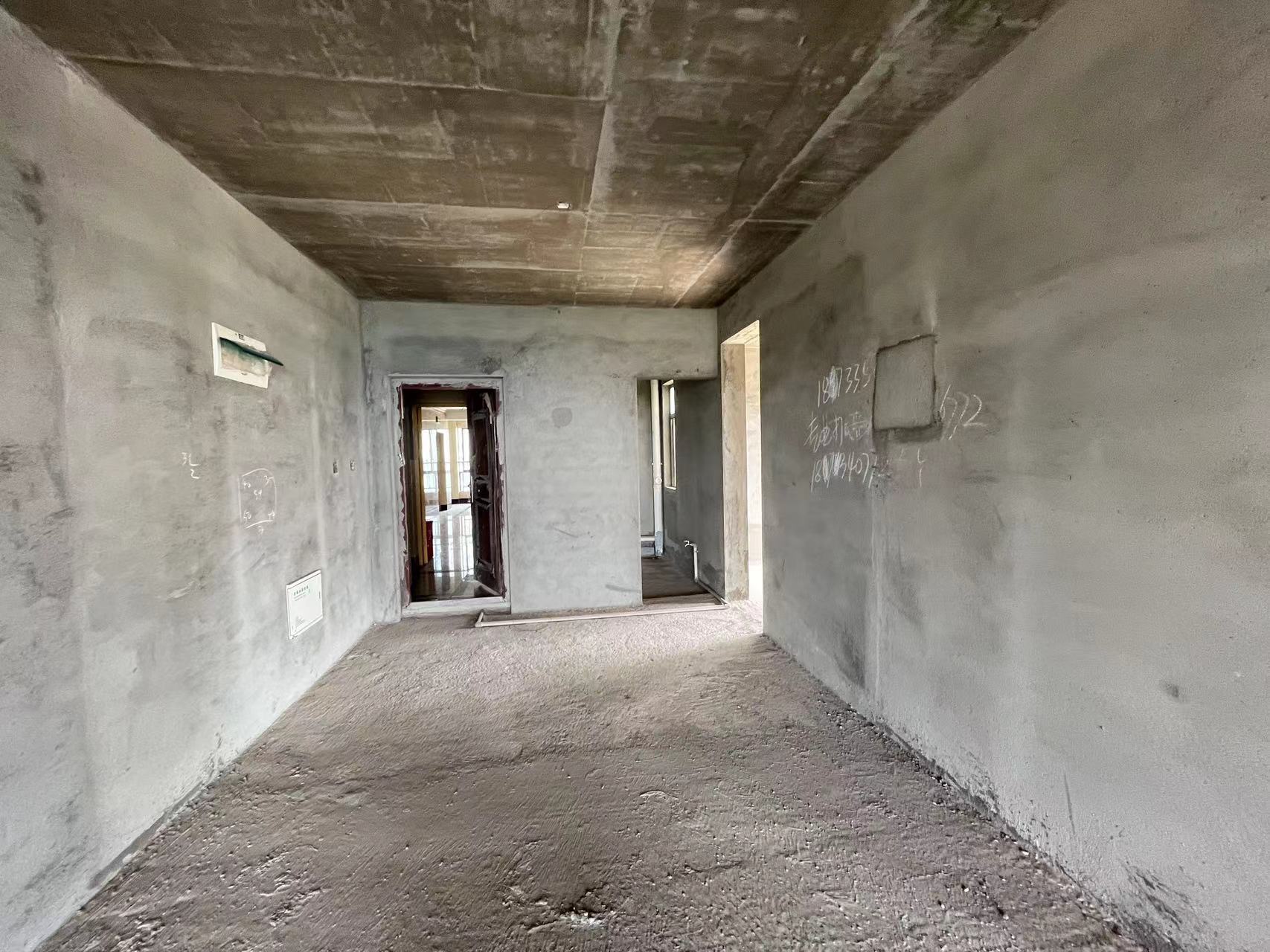 时代新城(翰林府) 3室2厅1卫 28.0万 时代新城(翰林府) 3室2厅1卫 28.0万室内图