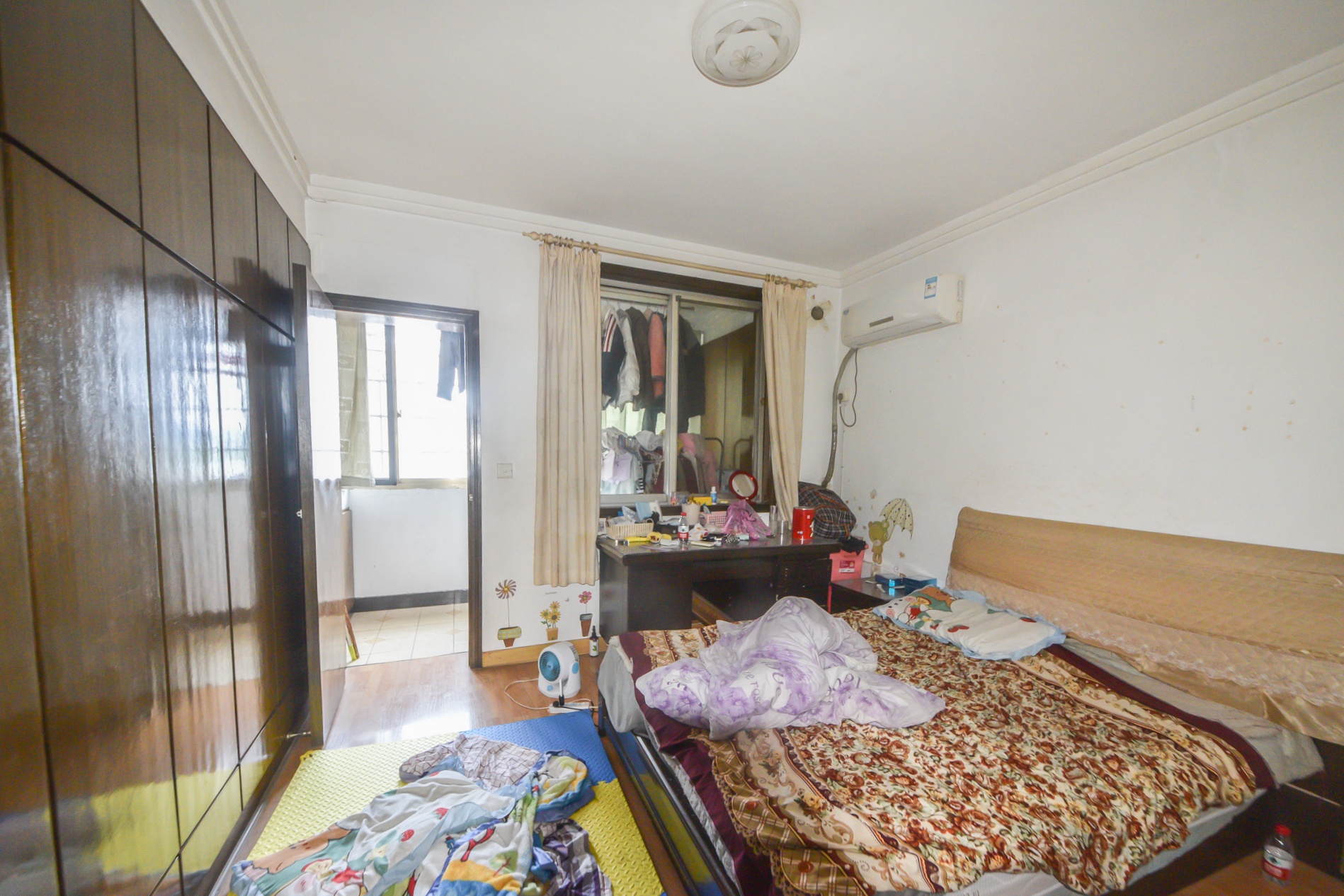 狮子山二片  2室1厅1卫    55.0万 狮子山二片  2室1厅1卫    55.0万卧室