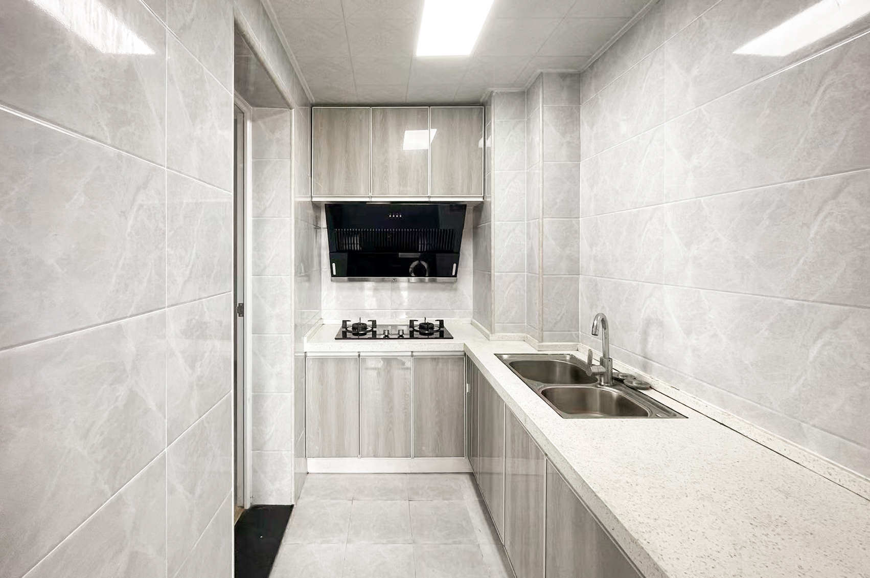 美麓阳光  3室2厅1卫    88.0万 美麓阳光  3室2厅1卫    88.0万厨房