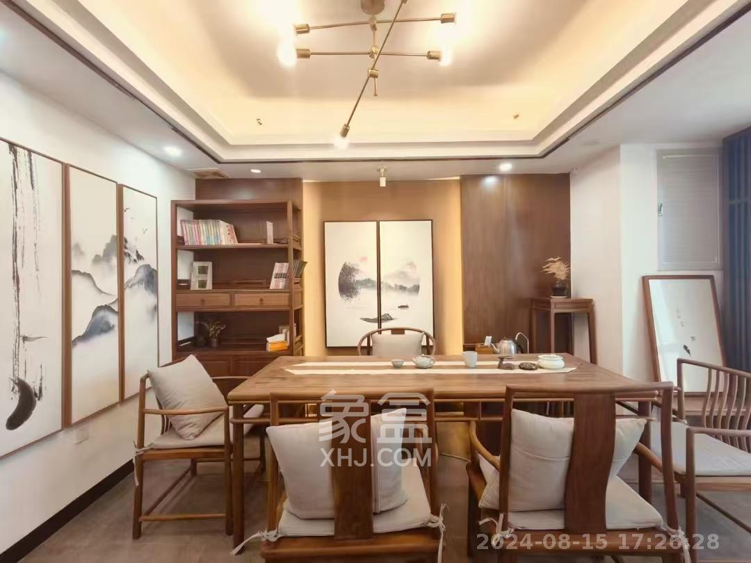 德思勤城市广场（宝格丽公寓）  5室1厅1卫   11800.00元/月户型图