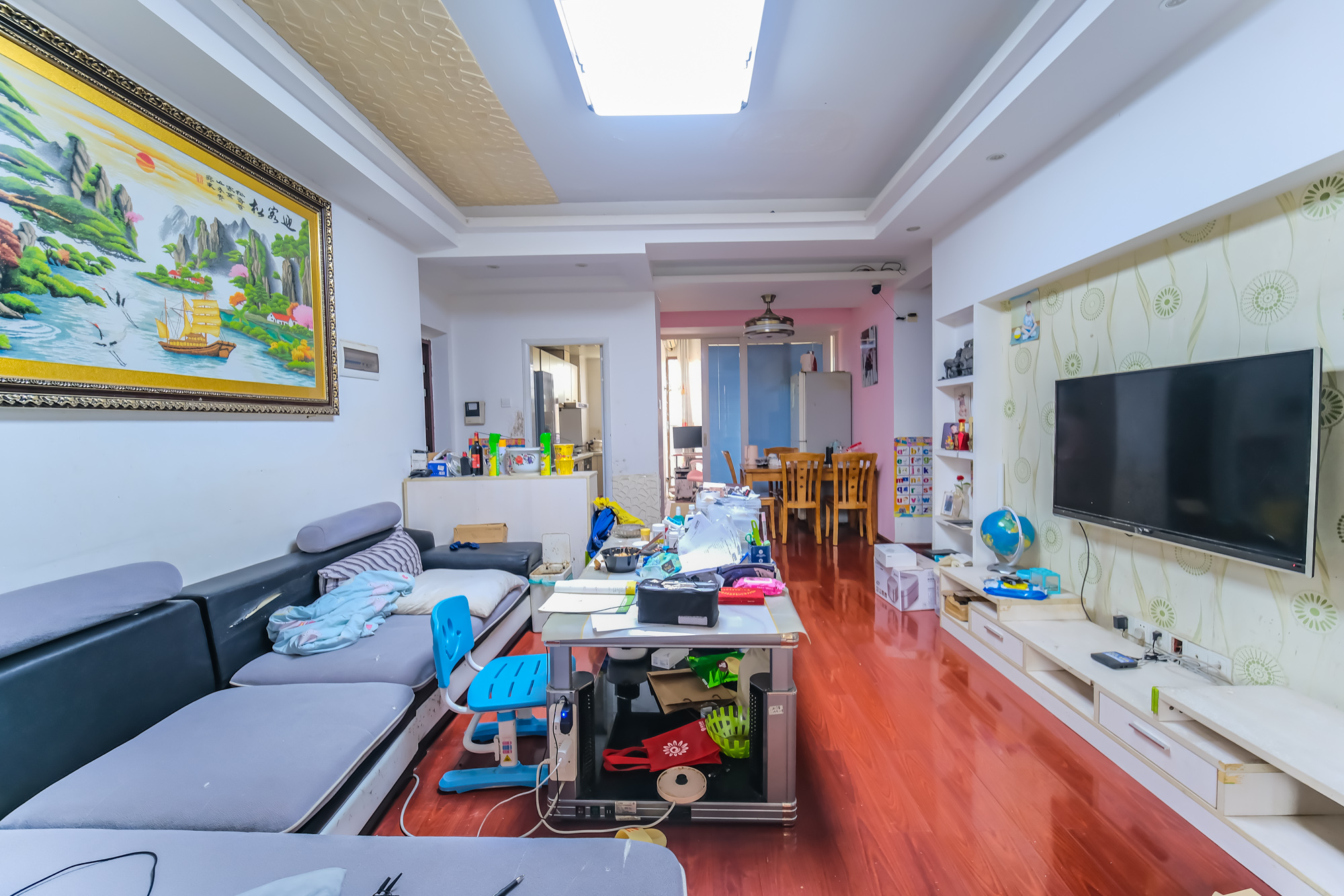 四季星城 3室2厅1卫 68.0万 四季星城 3室2厅1卫 68.0万客厅