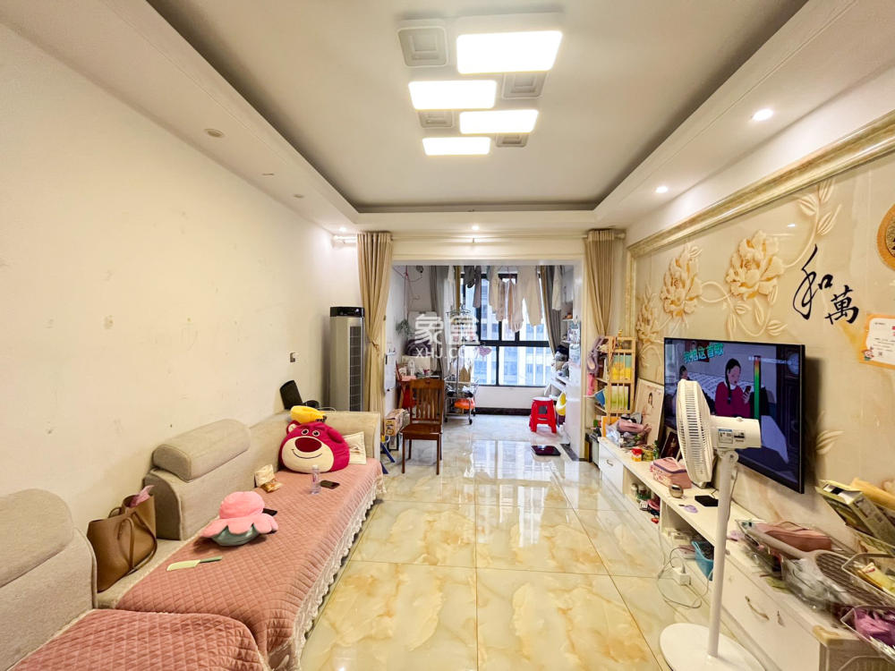长房半岛蓝湾（观山月）  3室2厅1卫   73.00万