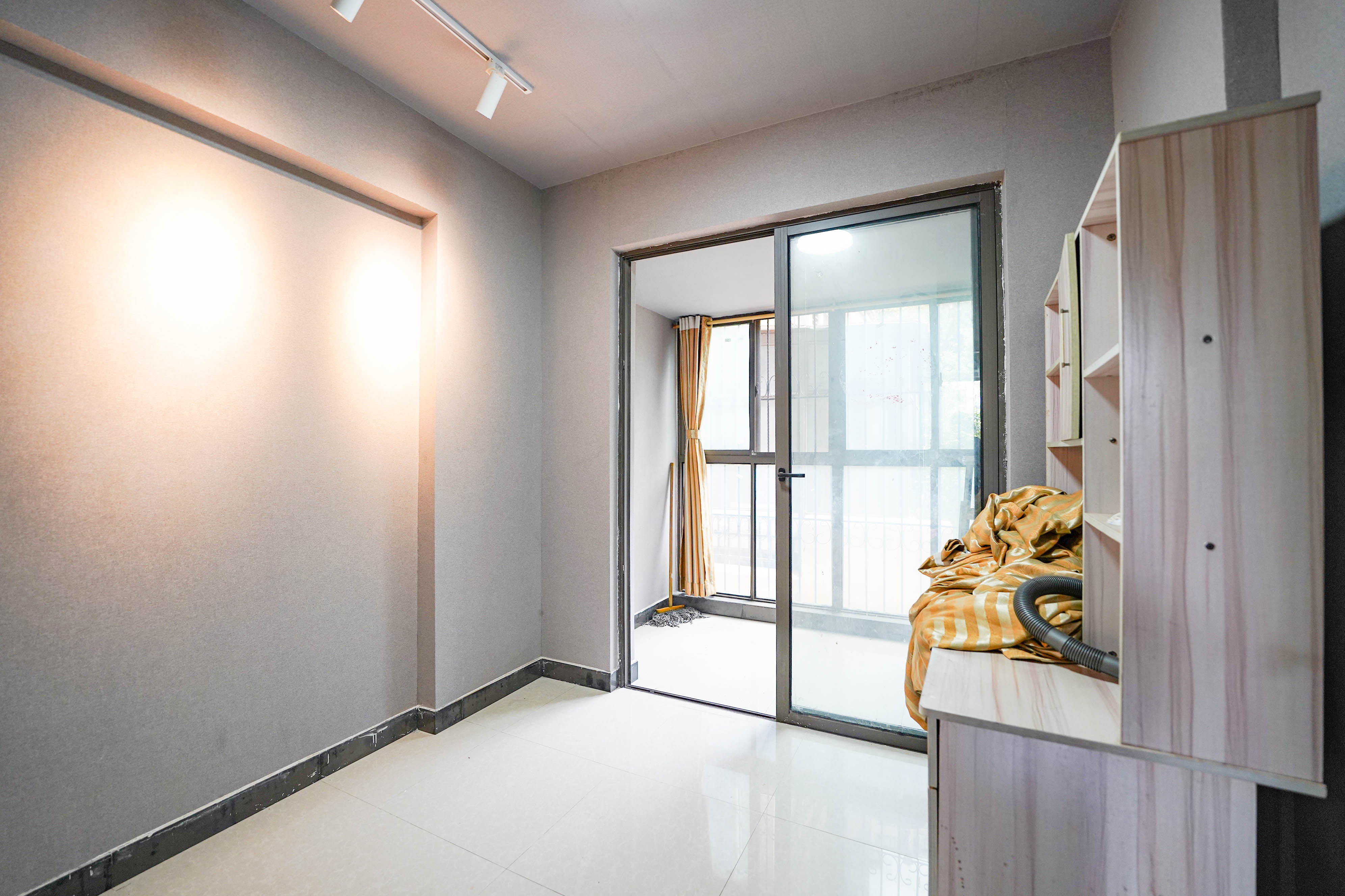 佳兆业水岸新都  3室2厅2卫   58.00万卧室