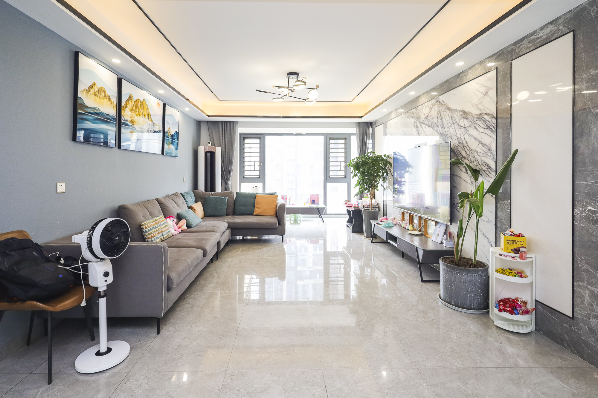 长沙融创城 4室2厅2卫 119.0万 长沙融创城 4室2厅2卫 119.0万客厅