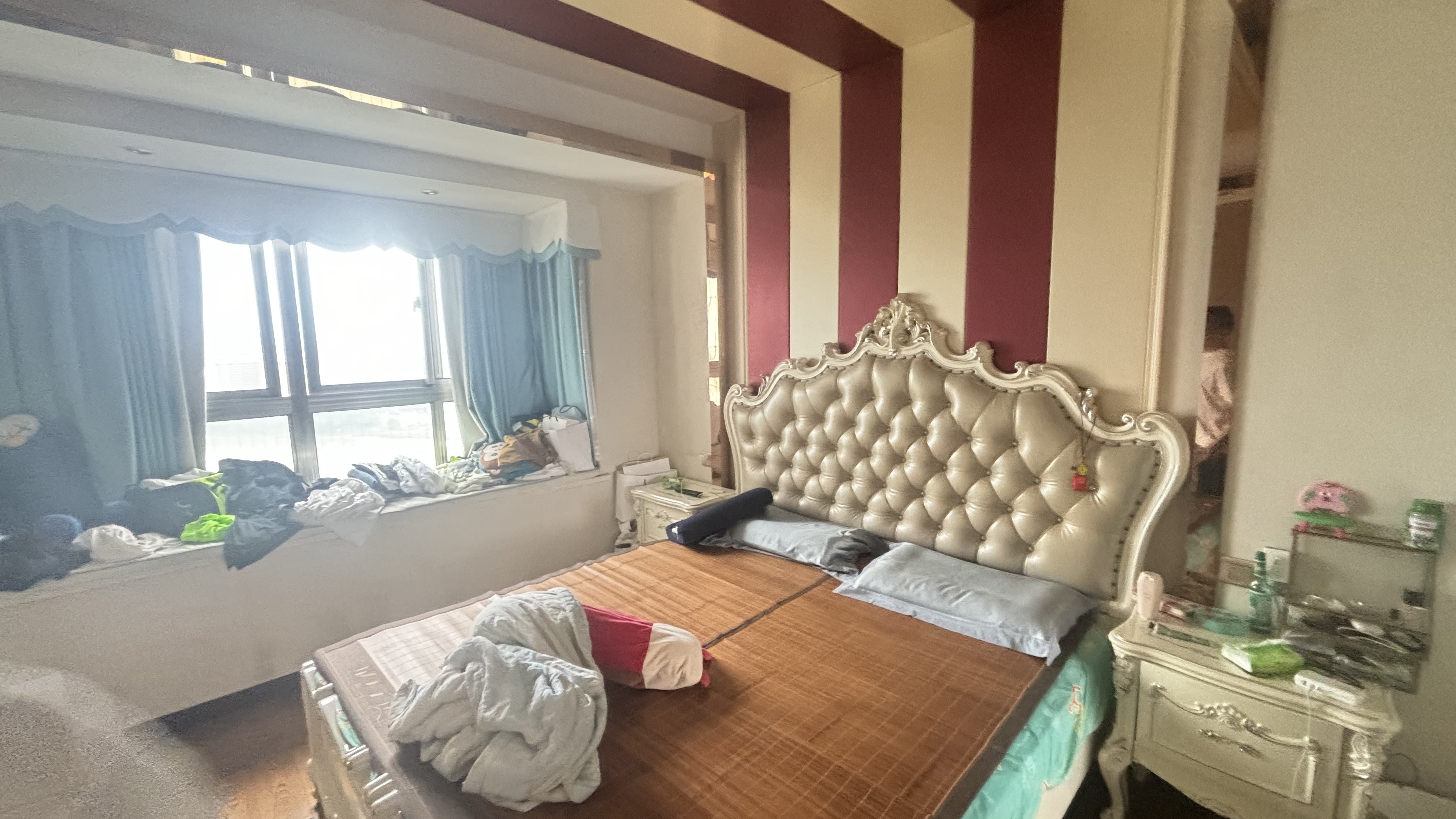 金碧花园 1室0厅0卫 95.0万 金碧花园 1室0厅0卫 95.0万室内图