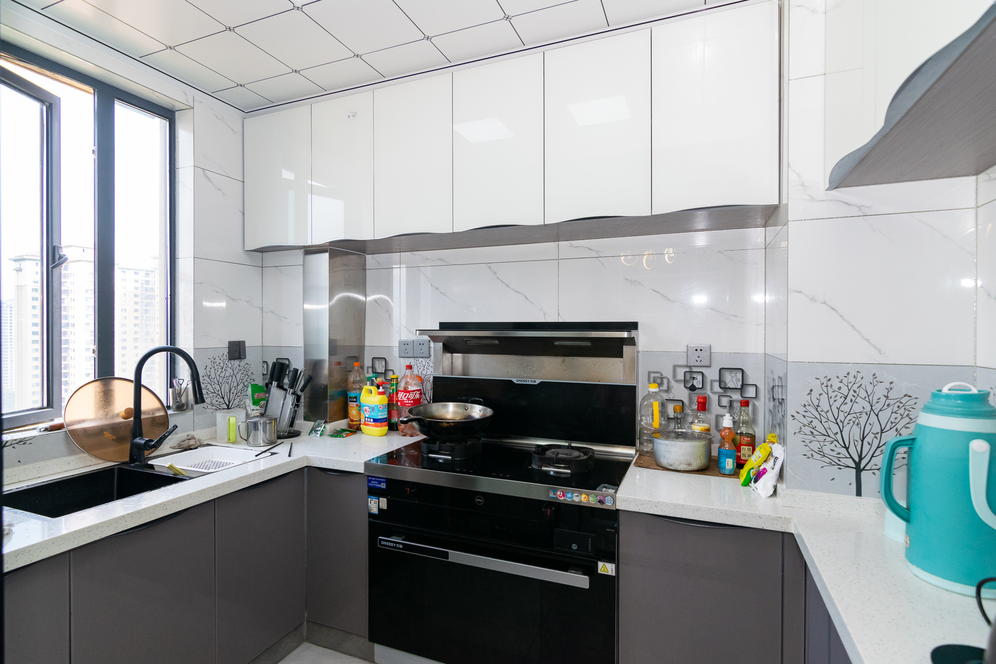 荣盛岳麓峰景 0室0厅0卫 95.0万 荣盛岳麓峰景 0室0厅0卫 95.0万厨房