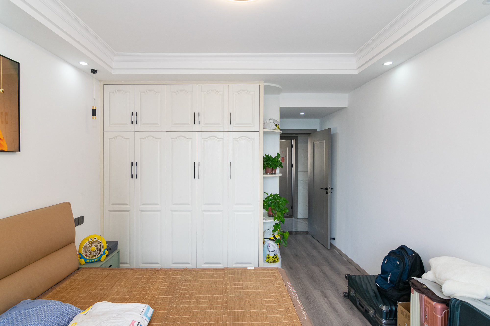 荣盛岳麓峰景 0室0厅0卫 95.0万 荣盛岳麓峰景 0室0厅0卫 95.0万卧室