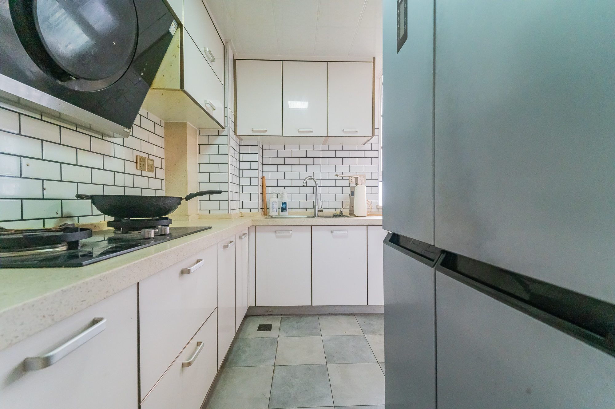 深业睿城 2室2厅1卫 56.0万 深业睿城 2室2厅1卫 56.0万厨房