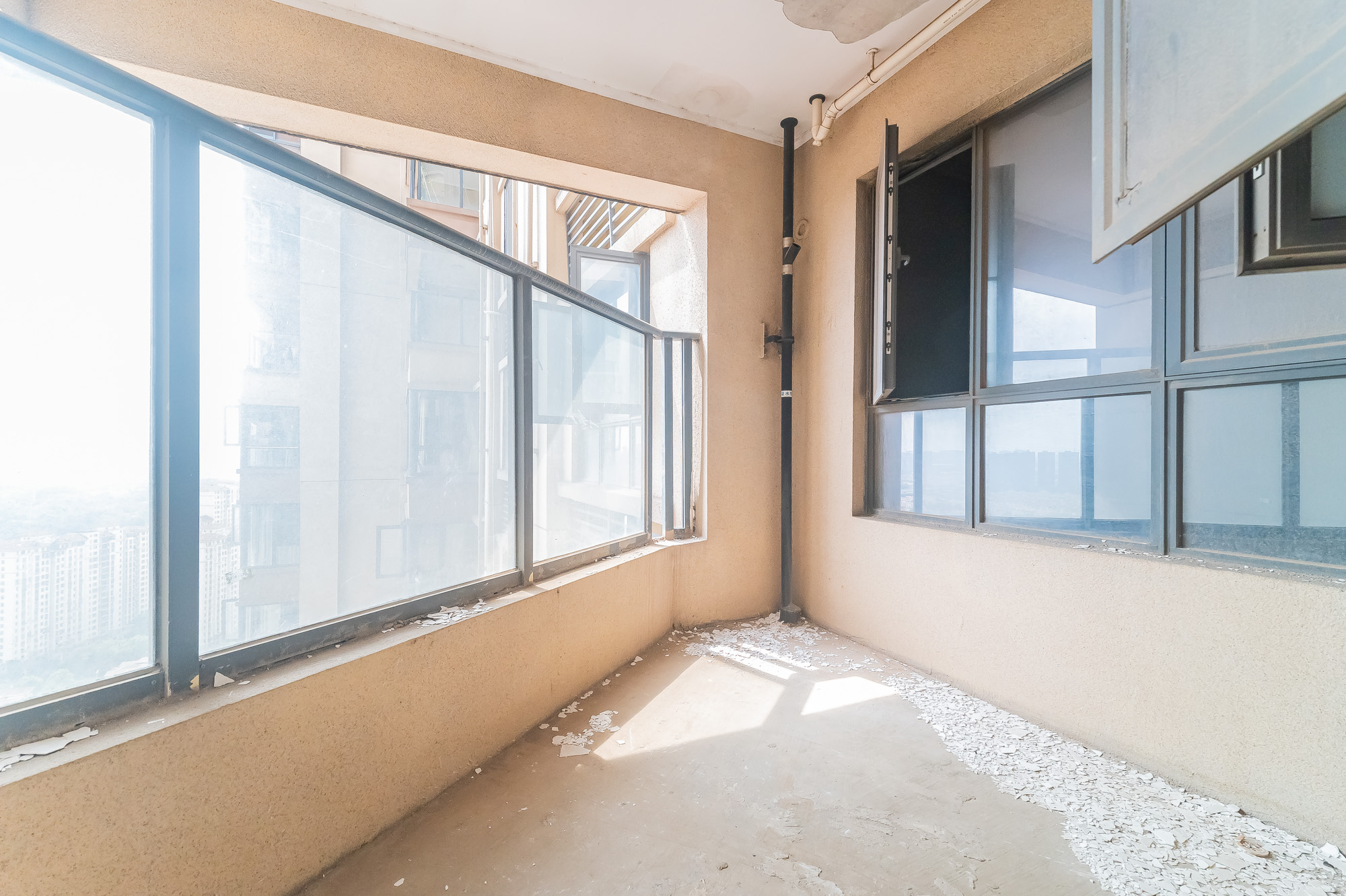 碧桂园威尼斯城 4室2厅2卫 86.98万 碧桂园威尼斯城 4室2厅2卫 86.98万其他