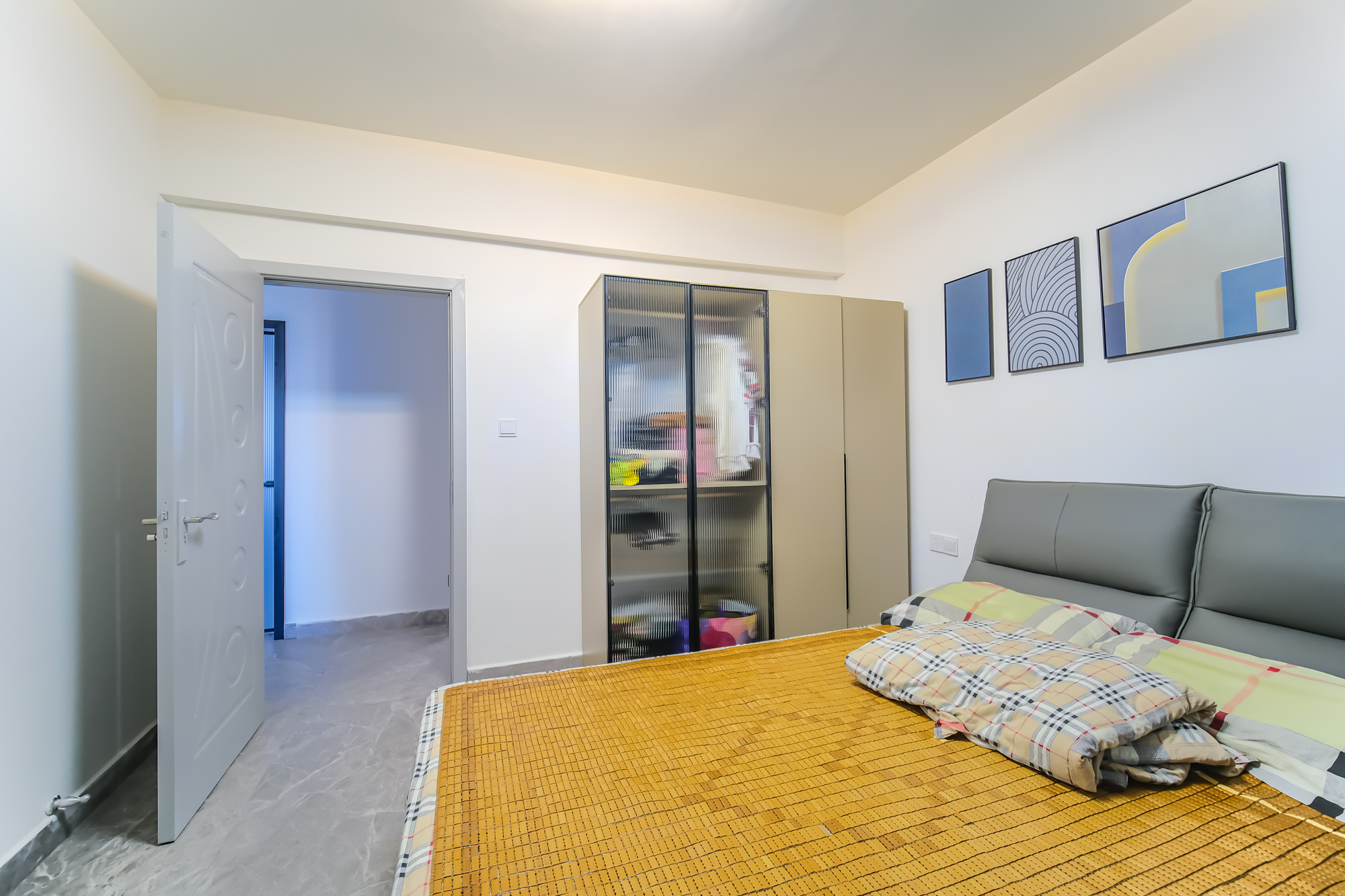 好望谷 4室2厅1卫 122.0万 好望谷 4室2厅1卫 122.0万卧室