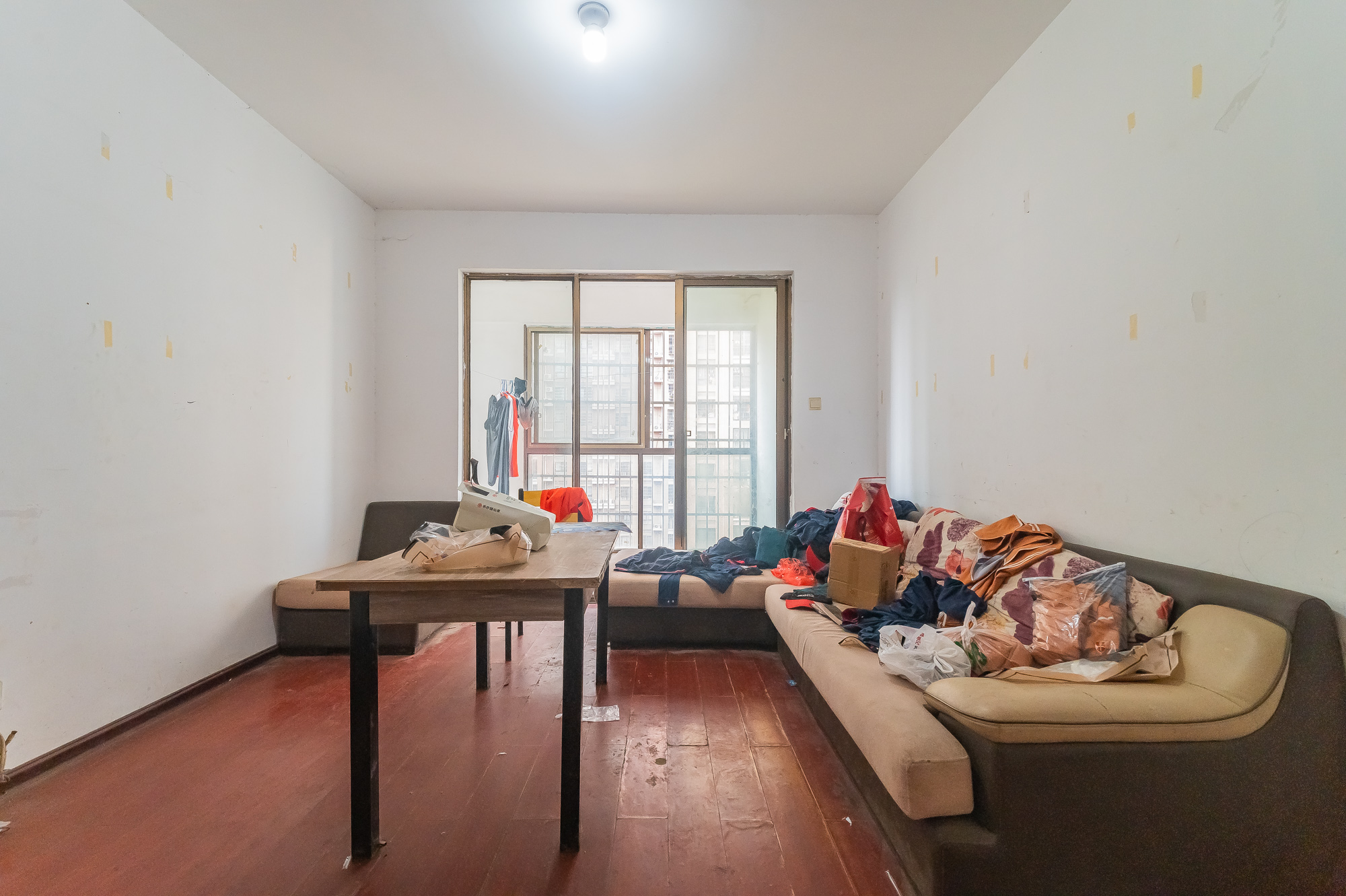 家和院 4室2厅1卫 95.0万 家和院 4室2厅1卫 95.0万客厅