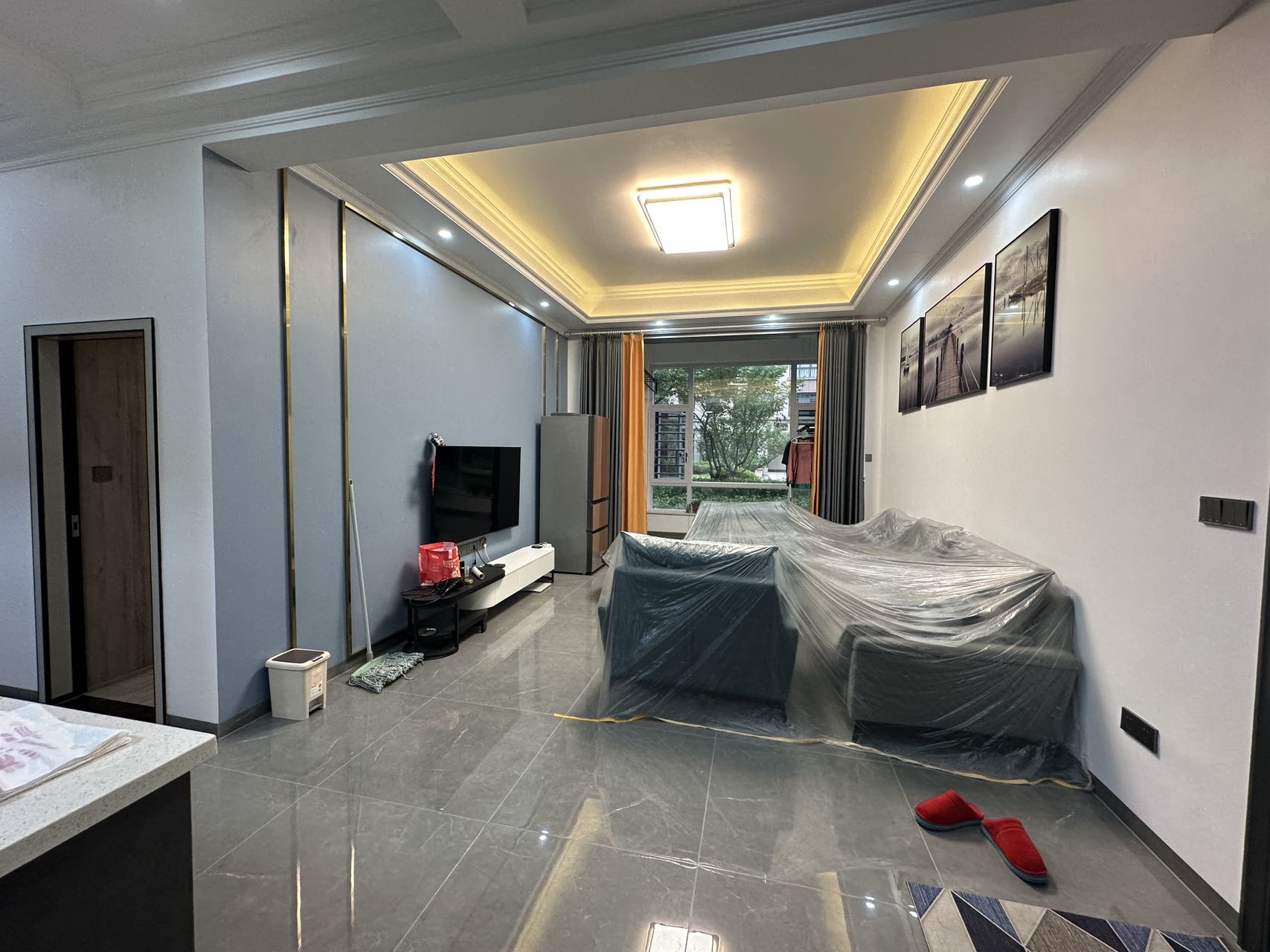 逸都花园 1室0厅0卫 56.8万 逸都花园 1室0厅0卫 56.8万室内图