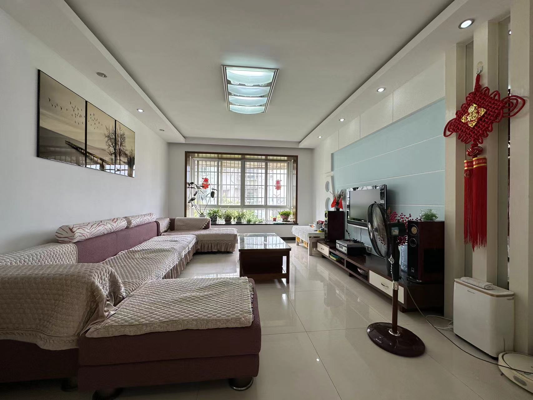 康和山庄 3室2厅2卫 38.0万 康和山庄 3室2厅2卫 38.0万室内图