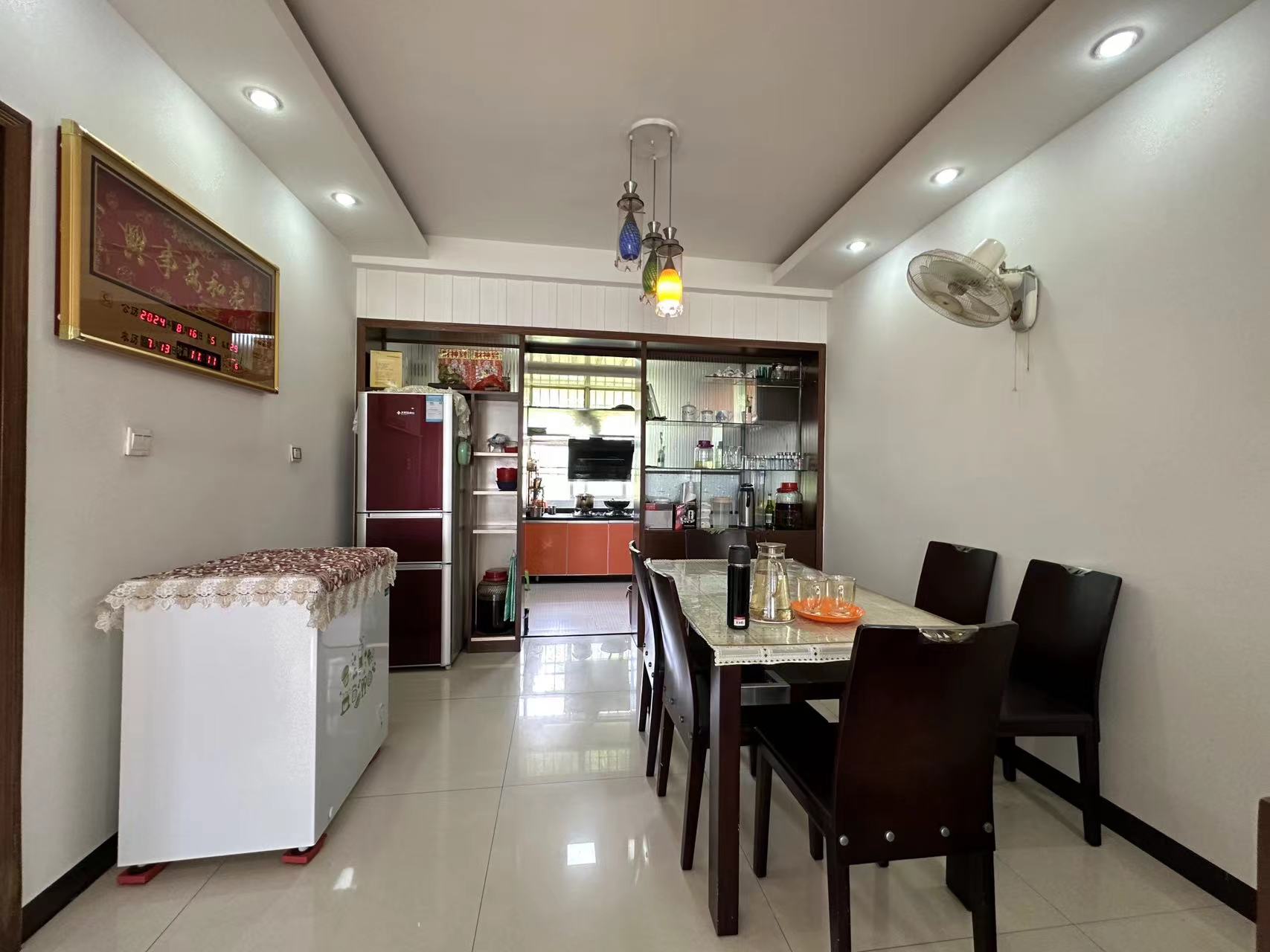 康和山庄 3室2厅2卫 38.0万 康和山庄 3室2厅2卫 38.0万室内图