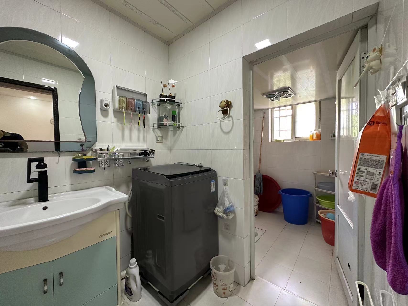 康和山庄 3室2厅2卫 38.0万 康和山庄 3室2厅2卫 38.0万室内图