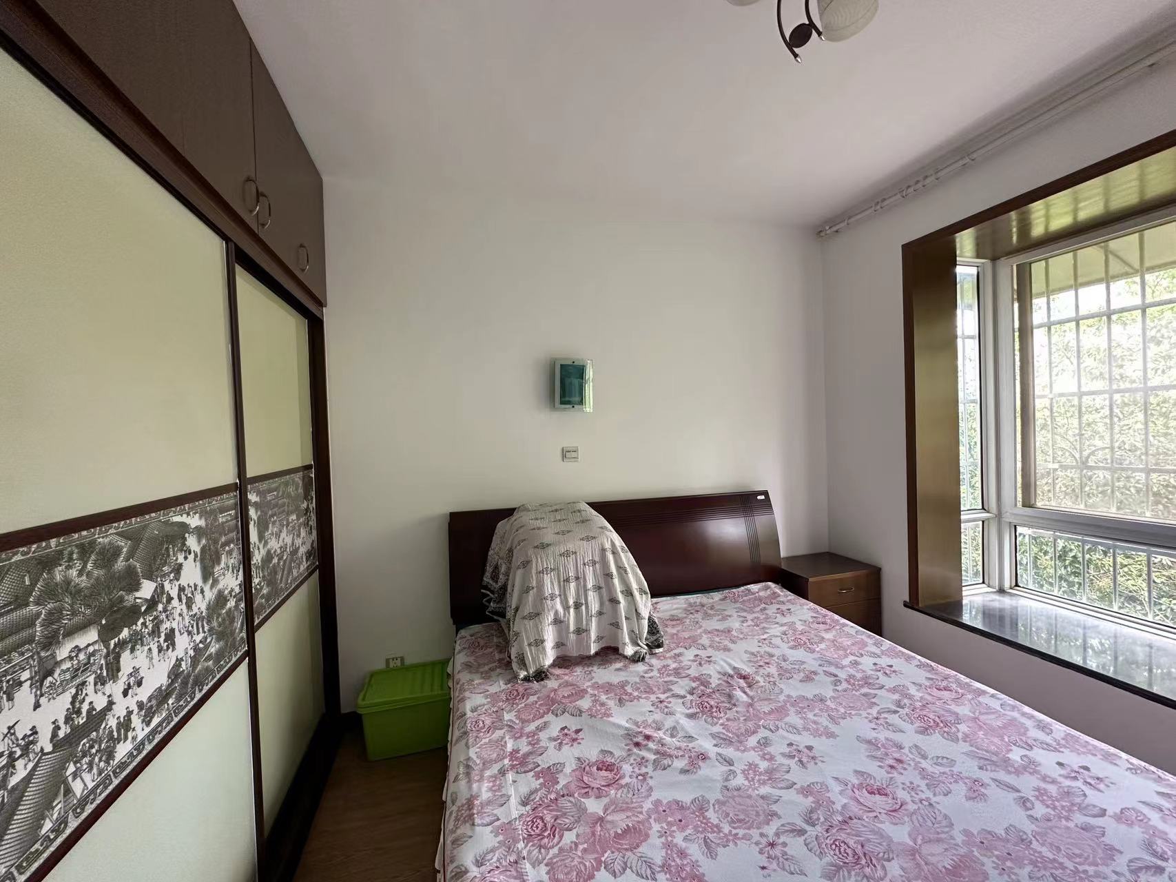 康和山庄 3室2厅2卫 38.0万 康和山庄 3室2厅2卫 38.0万室内图