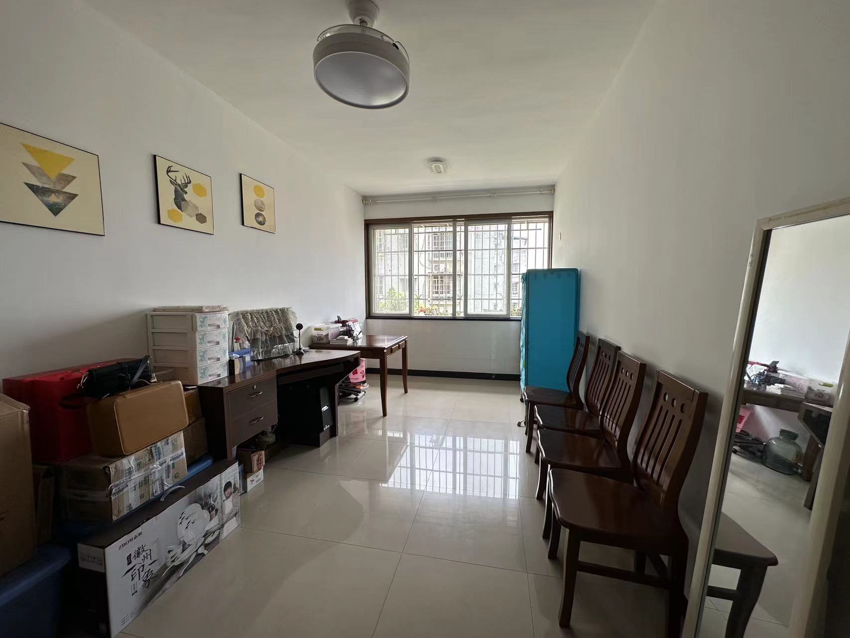 康和山庄 3室2厅2卫 38.0万 康和山庄 3室2厅2卫 38.0万室内图