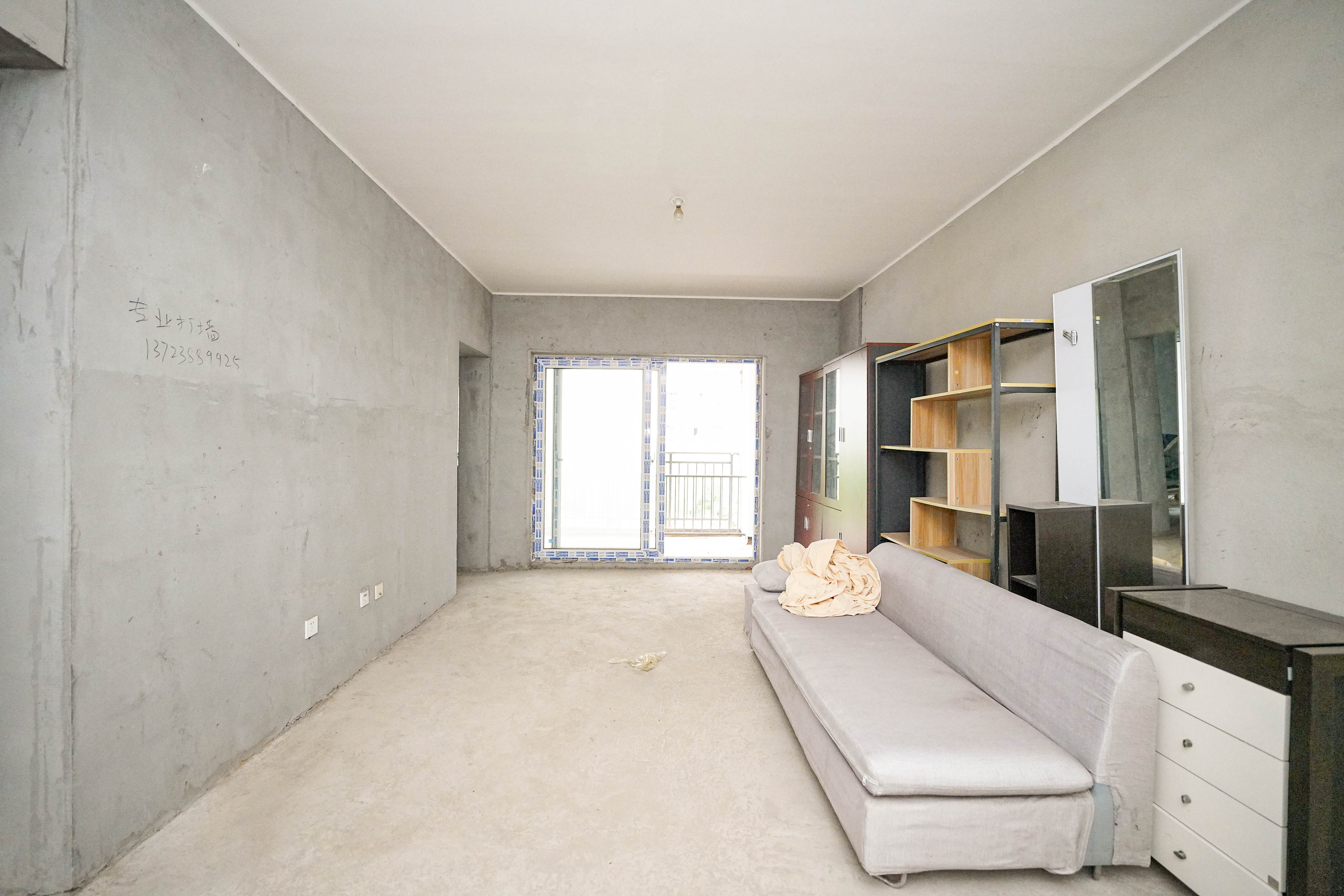 哈佛小镇(五矿哈佛小镇)  3室2厅1卫    52.8万 哈佛小镇(五矿哈佛小镇)  3室2厅1卫    52.8万客厅