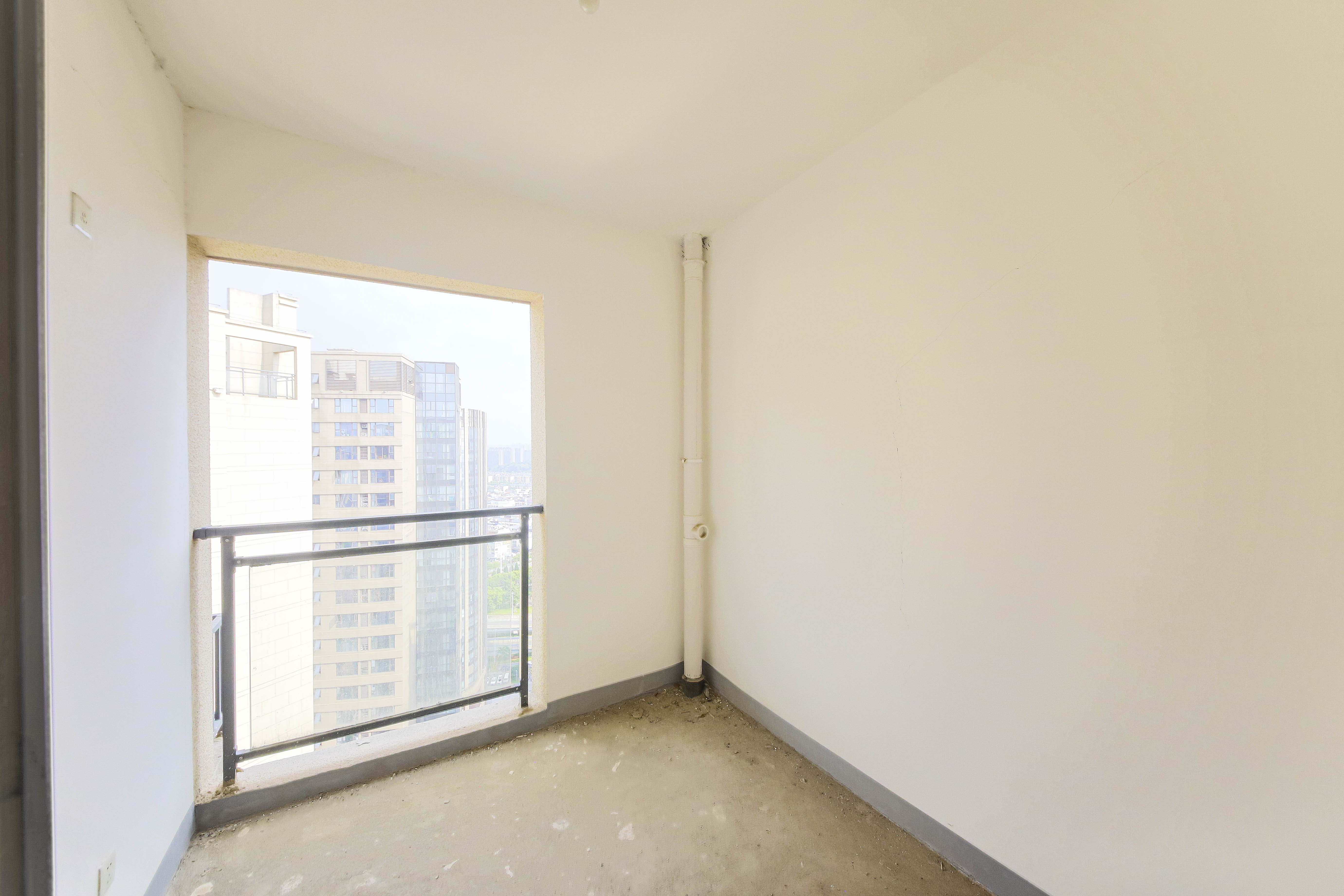 高升时代广场(冠铭商务中心)  3室2厅1卫    65.0万 高升时代广场(冠铭商务中心)  3室2厅1卫    65.0万卧室