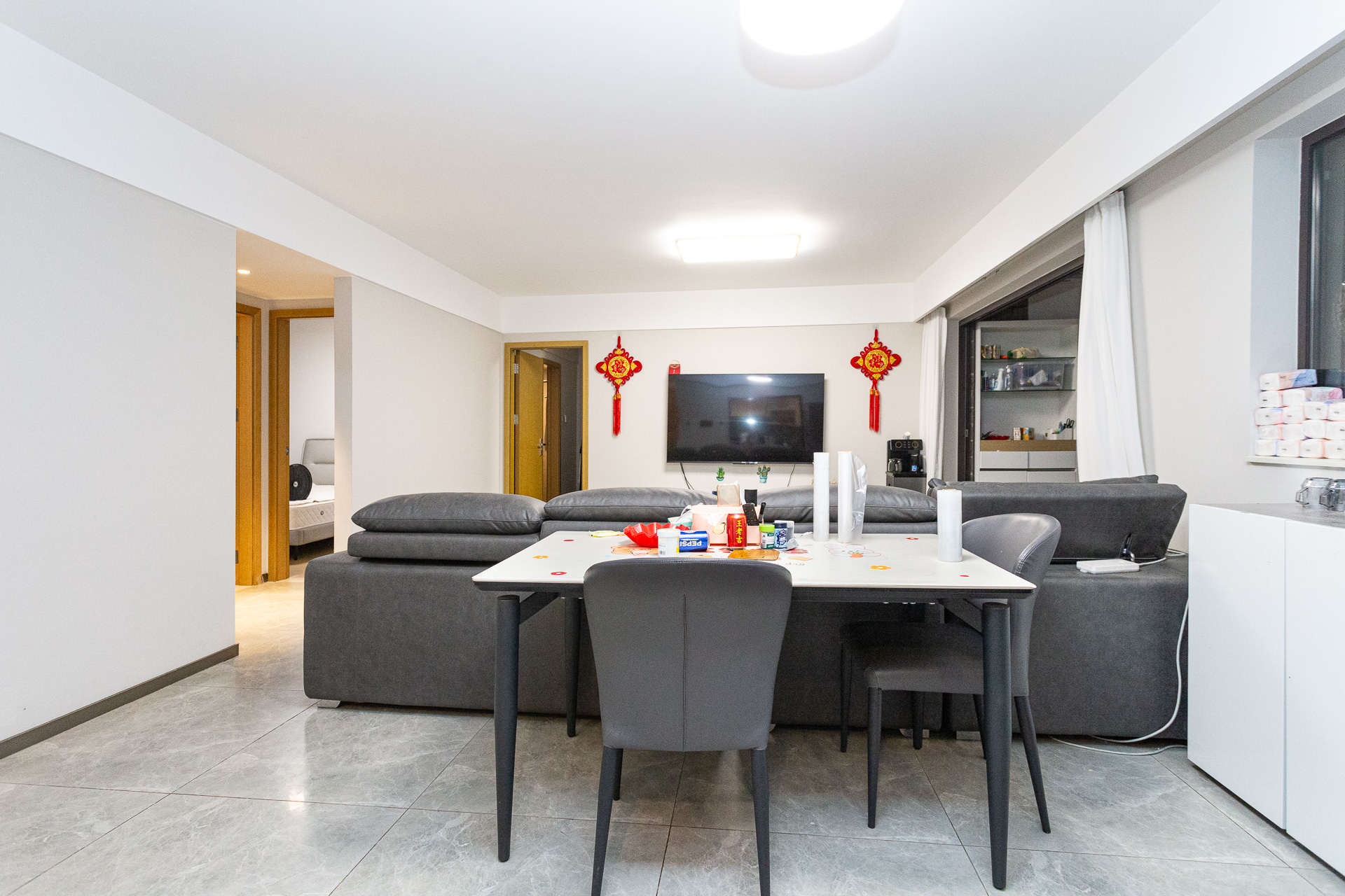 时代倾城四期 3室2厅2卫 114.0万 时代倾城四期 3室2厅2卫 114.0万客厅