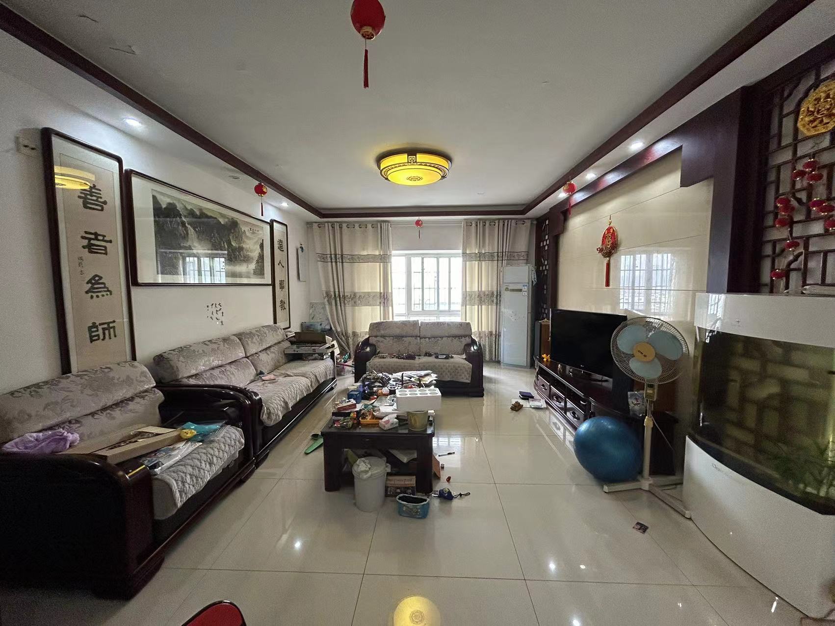 利江花园 4室2厅2卫 75.0万 利江花园 4室2厅2卫 75.0万室内图