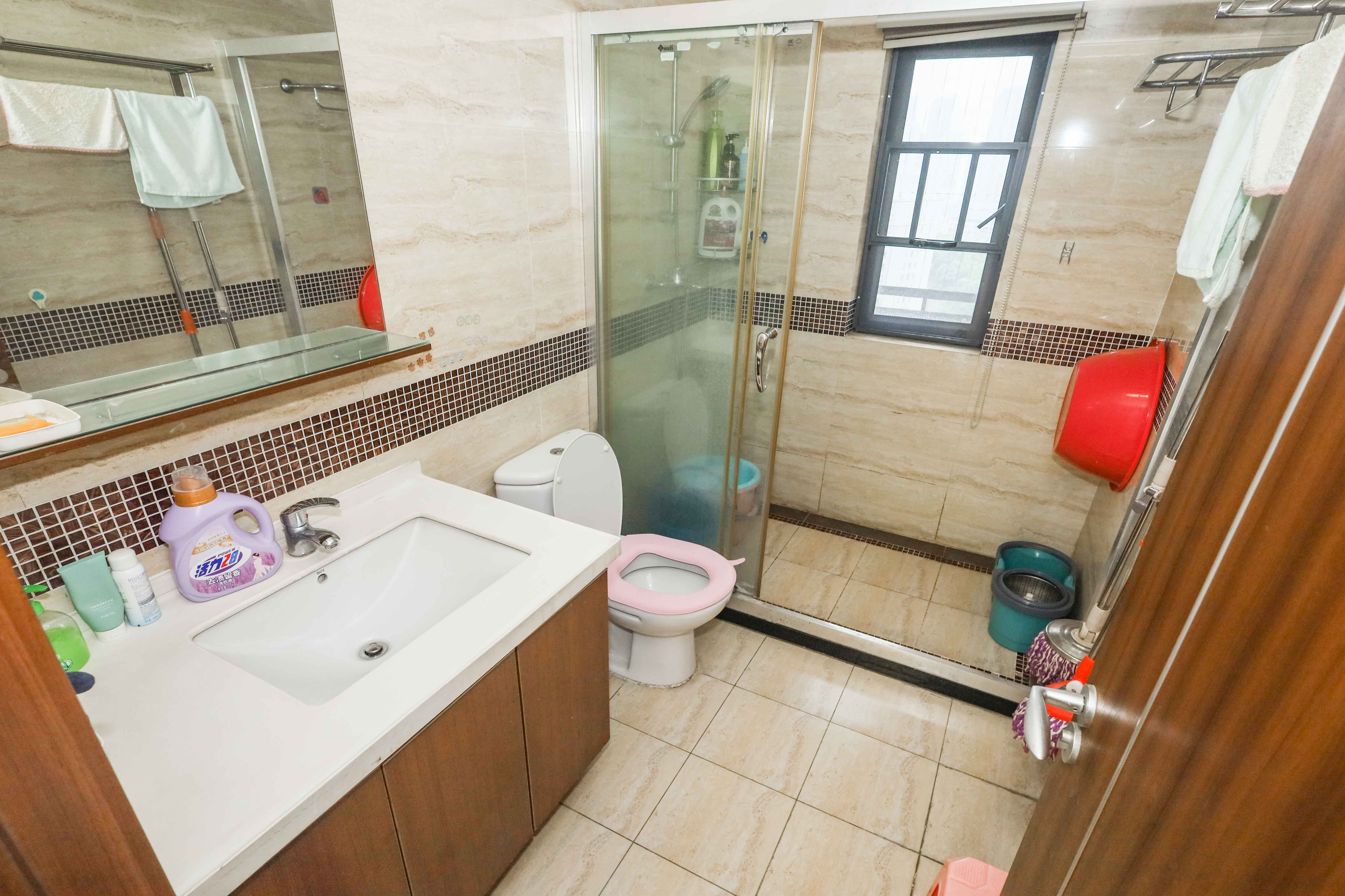 万科城市花园 3室2厅2卫 105.0万 万科城市花园 3室2厅2卫 105.0万卫生间