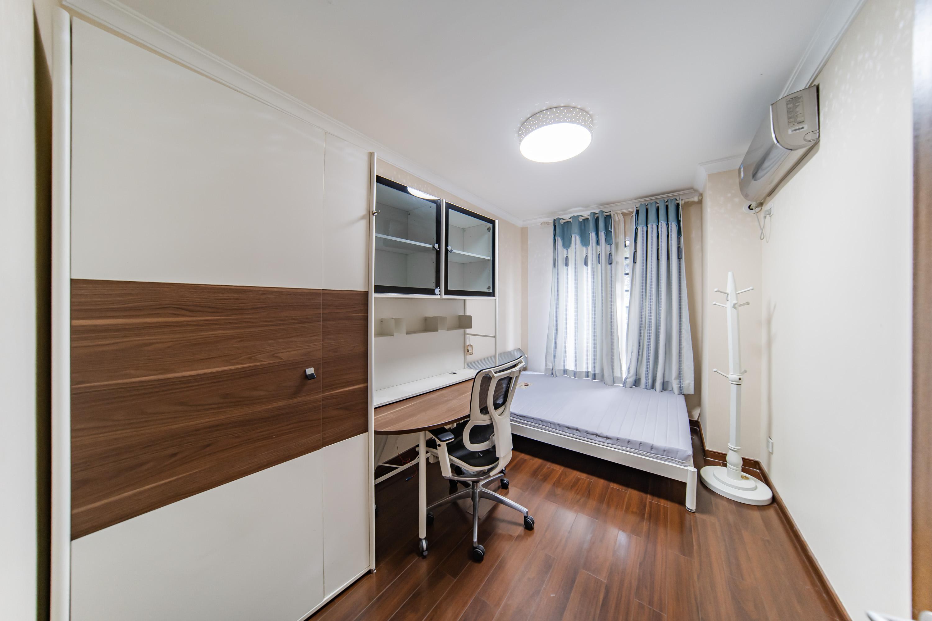 万科白鹭郡 3室2厅2卫 150.0万 万科白鹭郡 3室2厅2卫 150.0万卧室