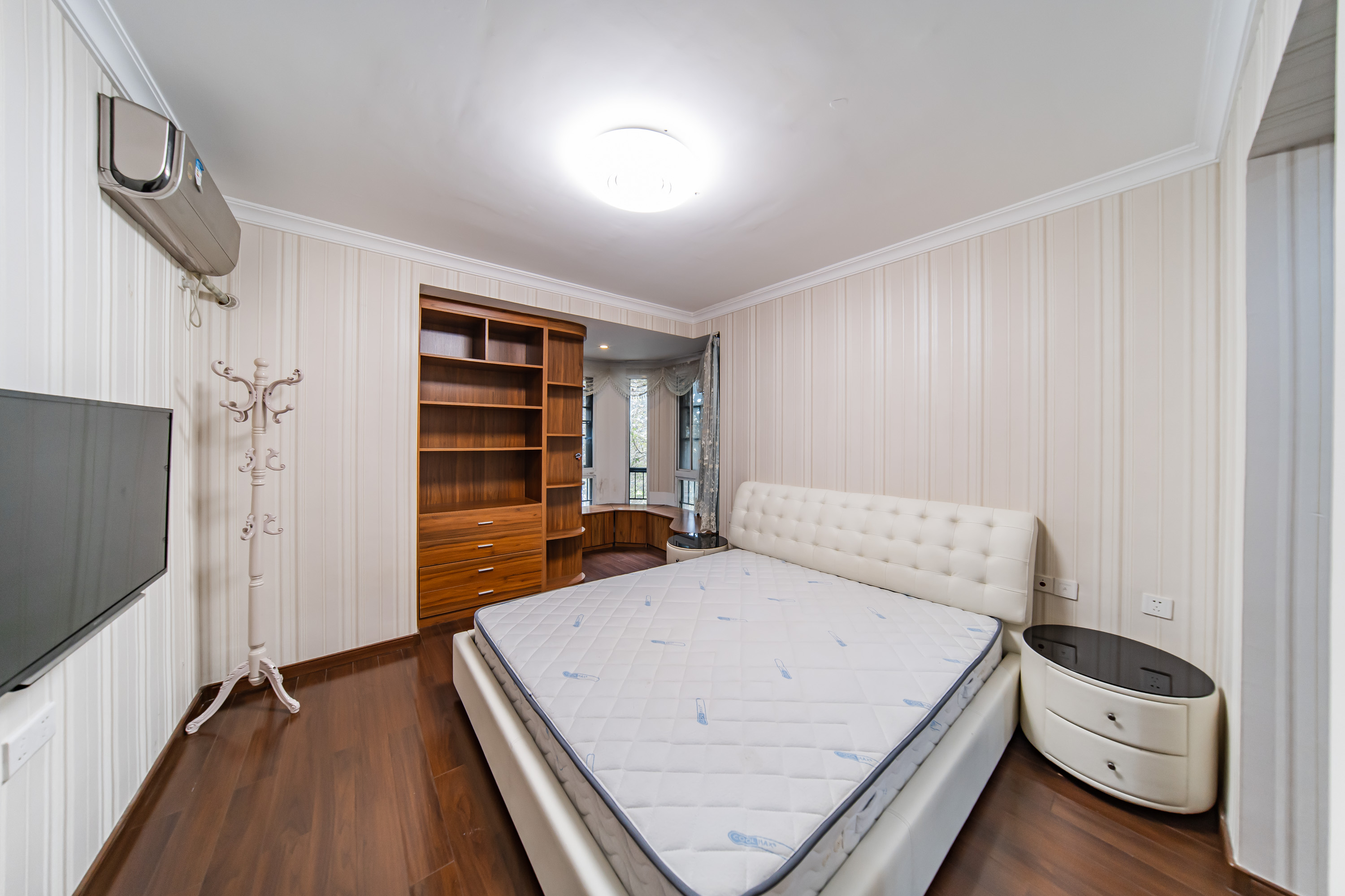 万科白鹭郡 3室2厅2卫 150.0万 万科白鹭郡 3室2厅2卫 150.0万卧室