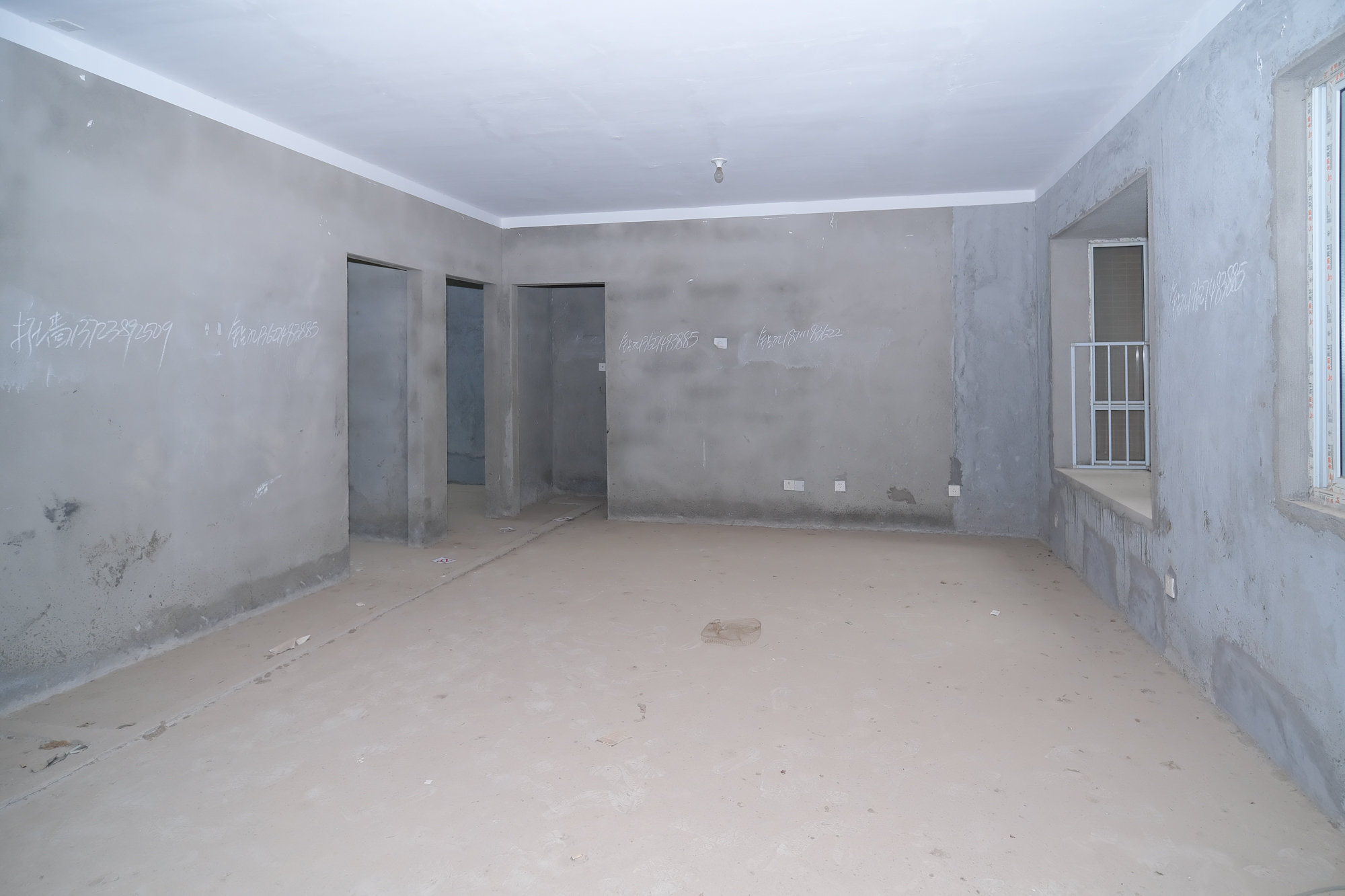 山水湾 1室1厅1卫 99.0万 山水湾 1室1厅1卫 99.0万客厅