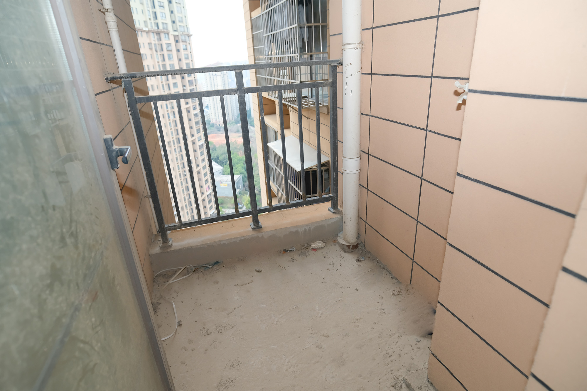 好望谷 3室2厅2卫 65.0万 好望谷 3室2厅2卫 65.0万阳台