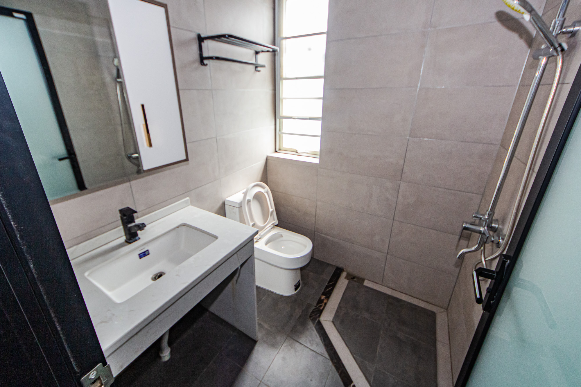 北辰三角洲E7区 3室2厅2卫 190.0万 北辰三角洲E7区 3室2厅2卫 190.0万卫生间