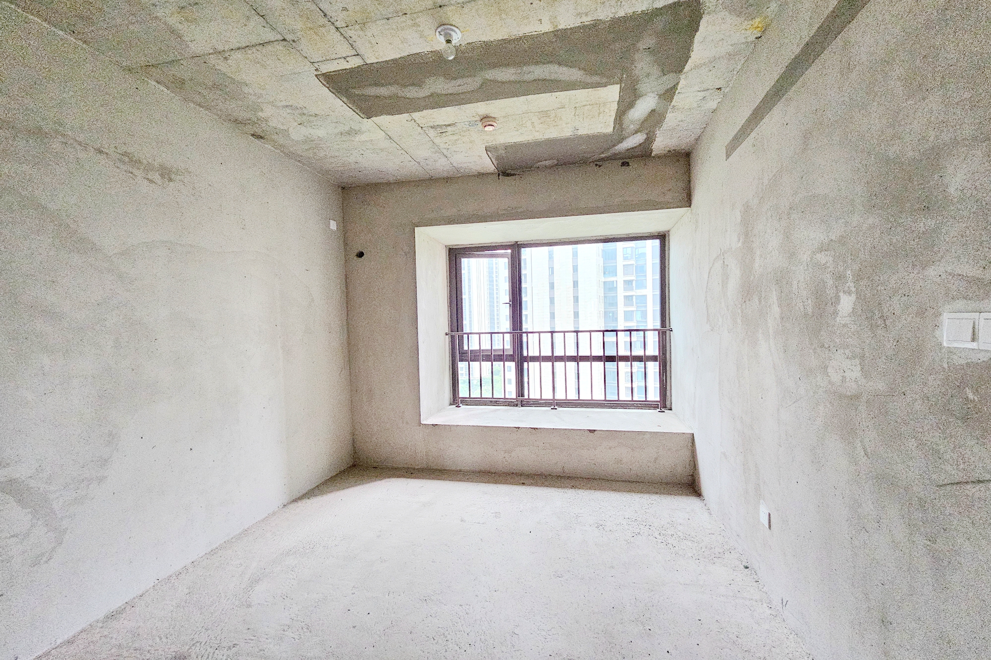 明昇壹城（明昇时代广场）二期  4室2厅3卫   248.00万其他
