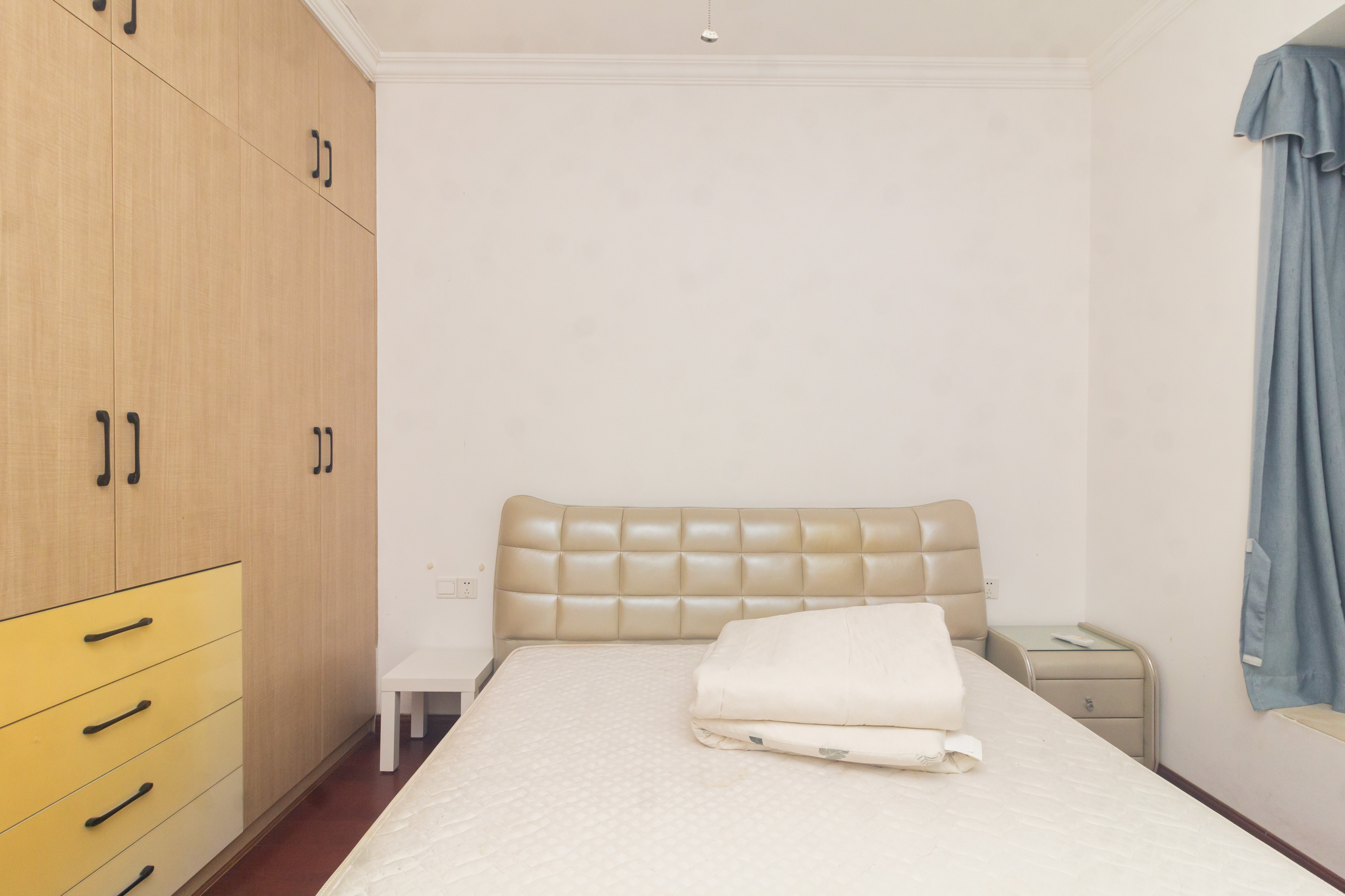 和泉嘉园  3室2厅2卫    90.0万 和泉嘉园  3室2厅2卫    90.0万卧室