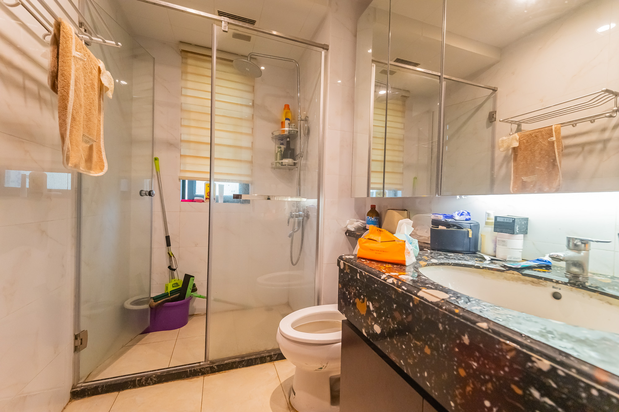 恒大翡翠华庭  3室2厅2卫    133.8万 恒大翡翠华庭  3室2厅2卫    133.8万卫生间