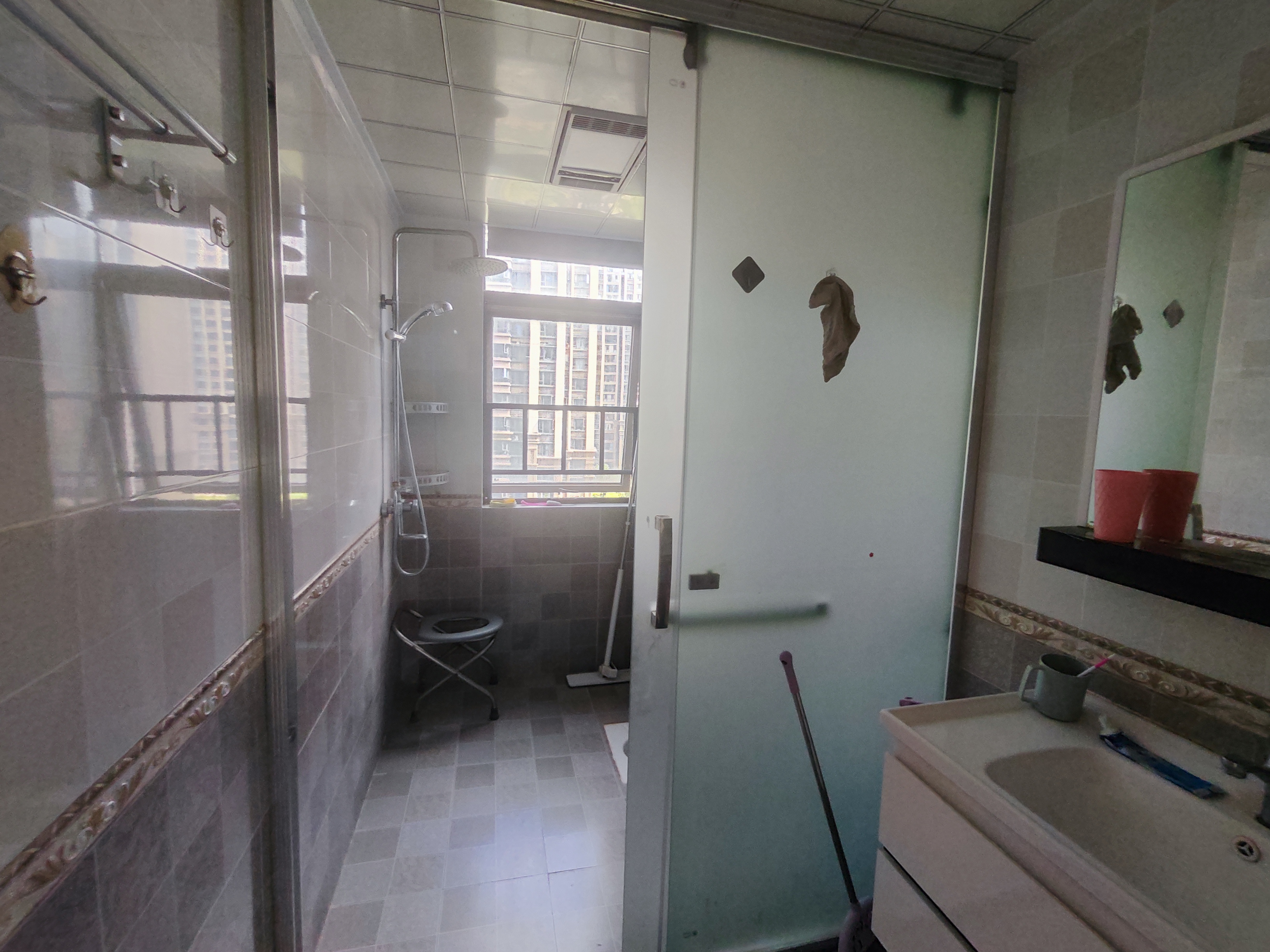 春藤小镇 4室2厅2卫 98.0万 春藤小镇 4室2厅2卫 98.0万室内图