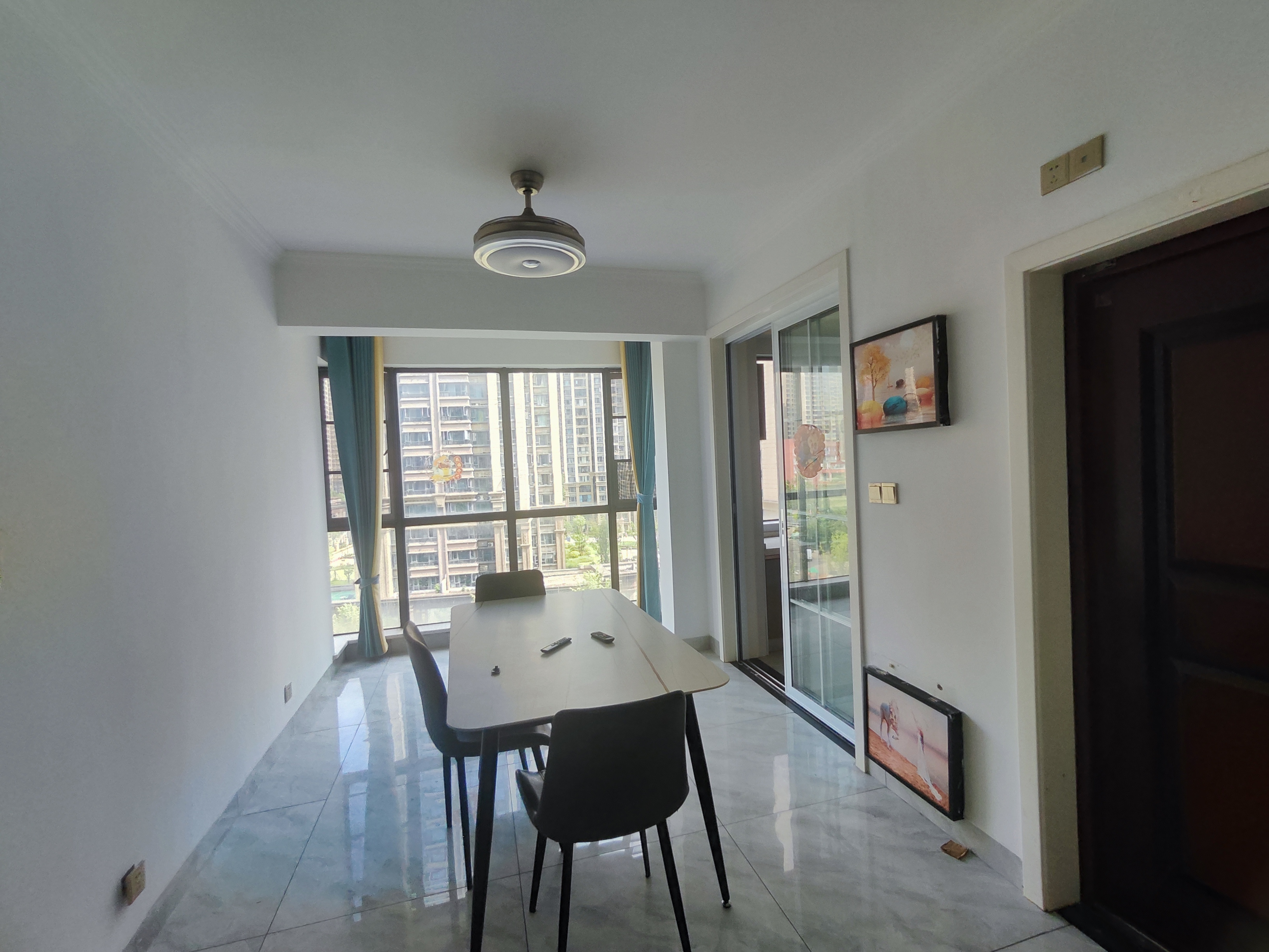 春藤小镇 4室2厅2卫 98.0万 春藤小镇 4室2厅2卫 98.0万室内图