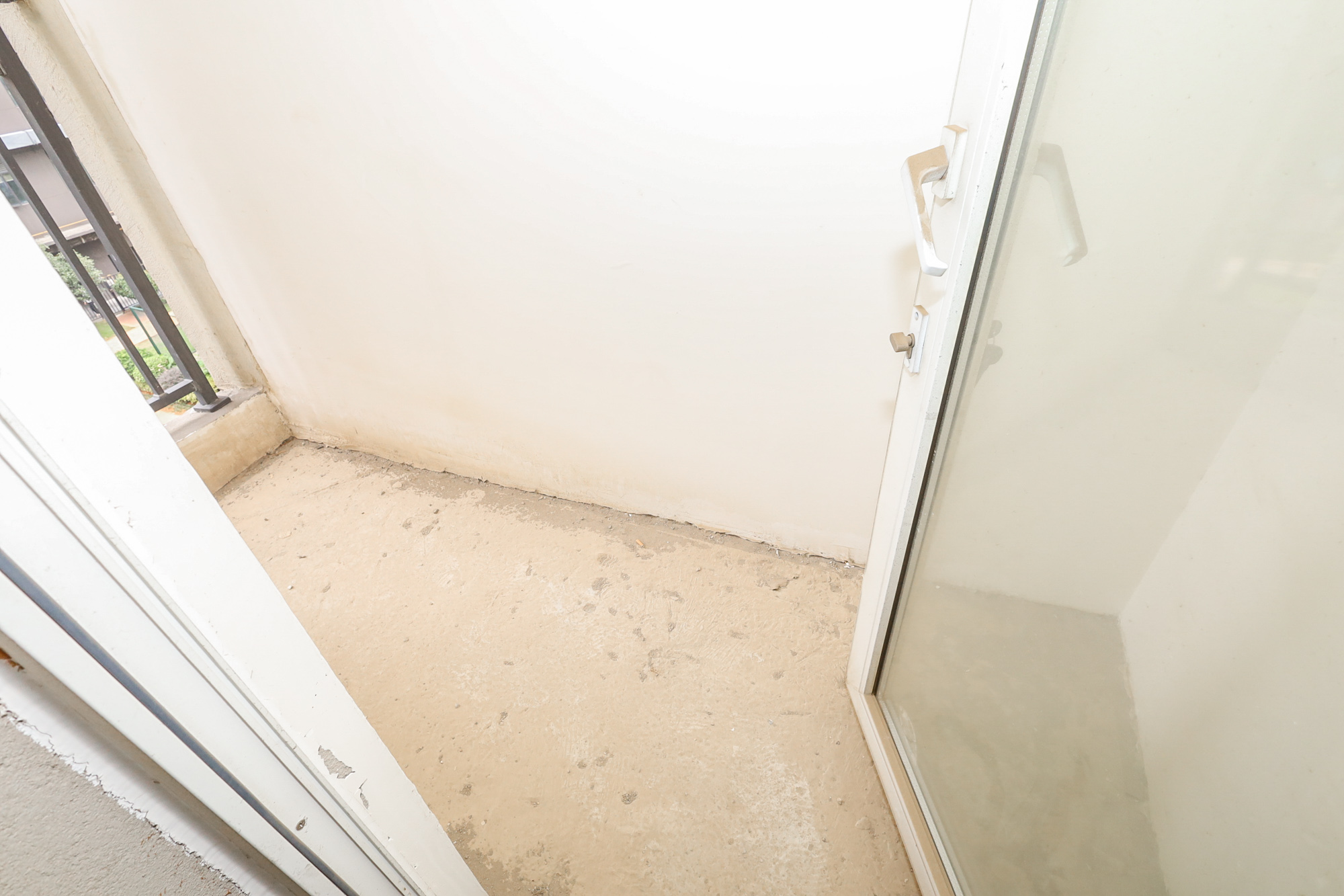 当代滨江MOMA 3室2厅1卫 132.0万 当代滨江MOMA 3室2厅1卫 132.0万阳台