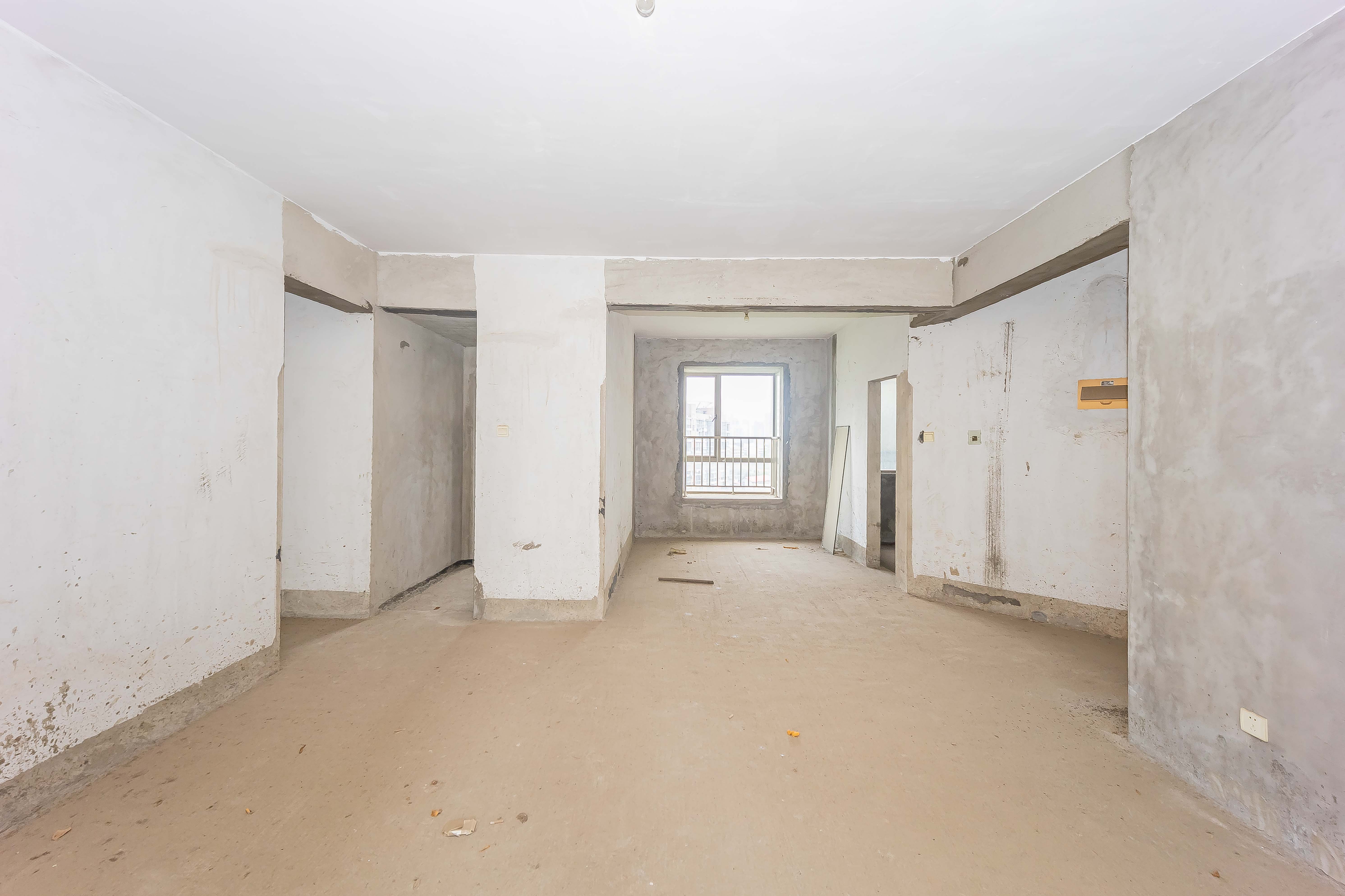 金域南外滩(望江佳园)  4室2厅2卫    200.0万 金域南外滩(望江佳园)  4室2厅2卫    200.0万客厅